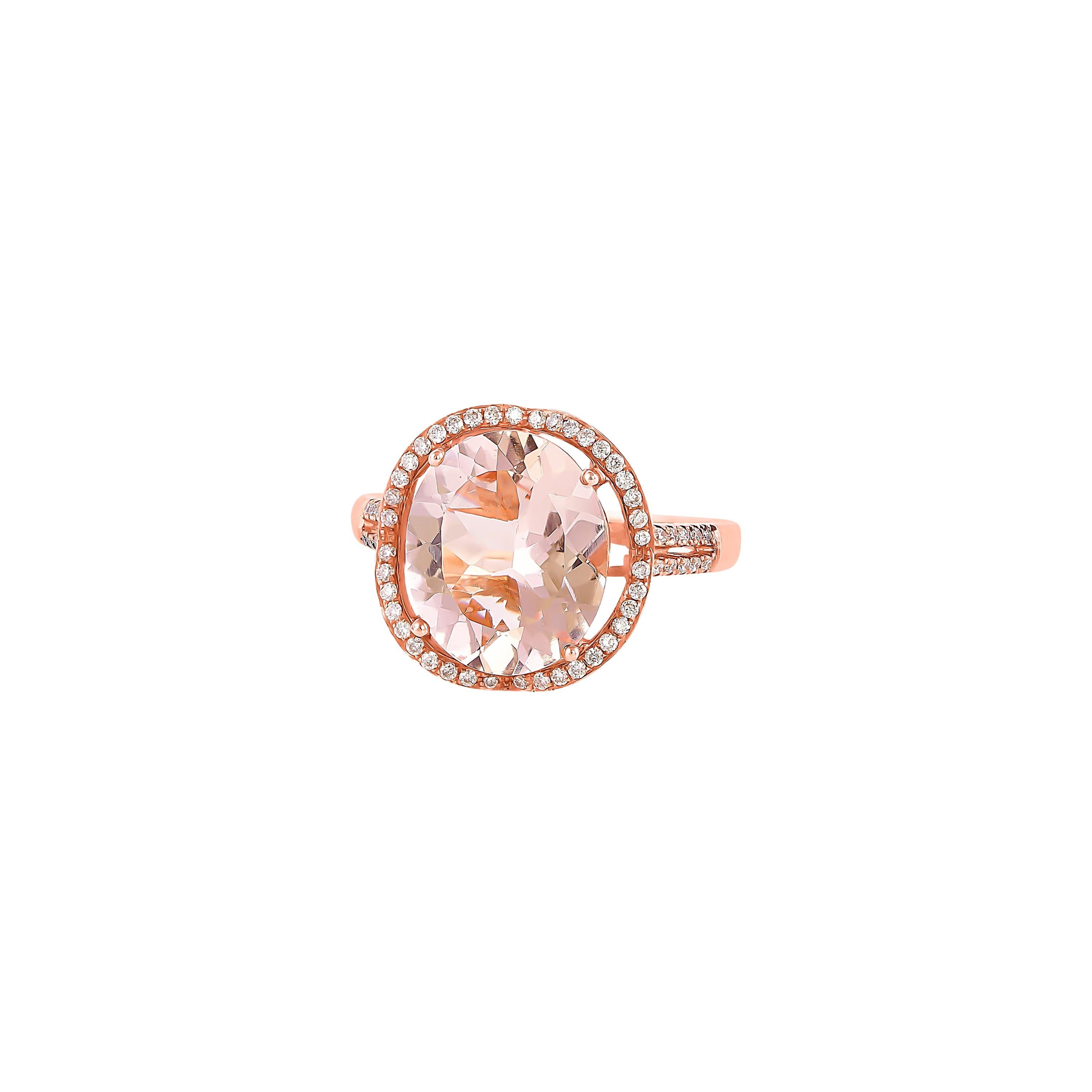 Contemporary Sunita Nahata Morganite 3.60ct. Fancy Ring in 18Karat Rose Gold with Diamond. For Sale