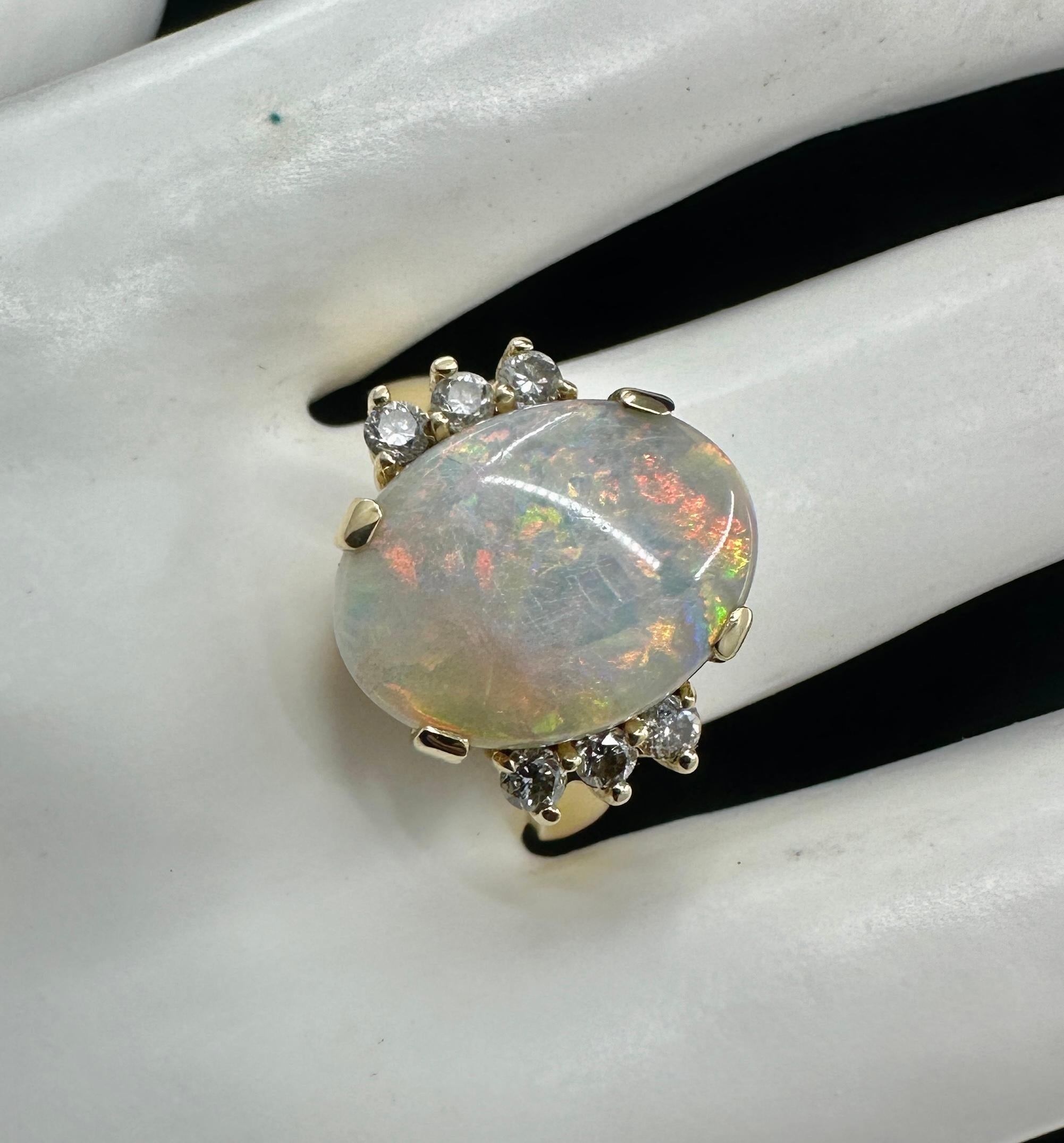 3,6 Karat Opal 6 Diamant Ring 14 Karat Gold Cocktail Erklärung Art Deco Ring im Angebot 2
