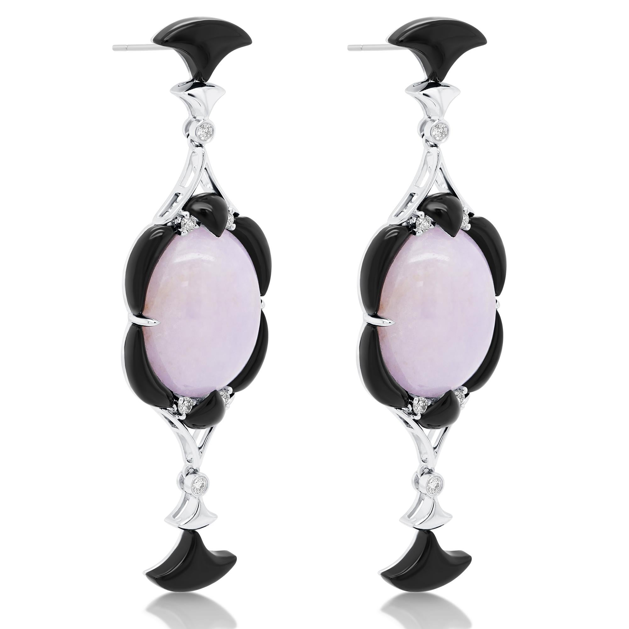 An Unusual Combination of Purple jade and onyx are set alongside 0.26 carat of white diamond. The earring is set in 18K gold and hand made in Hong Kong. 
