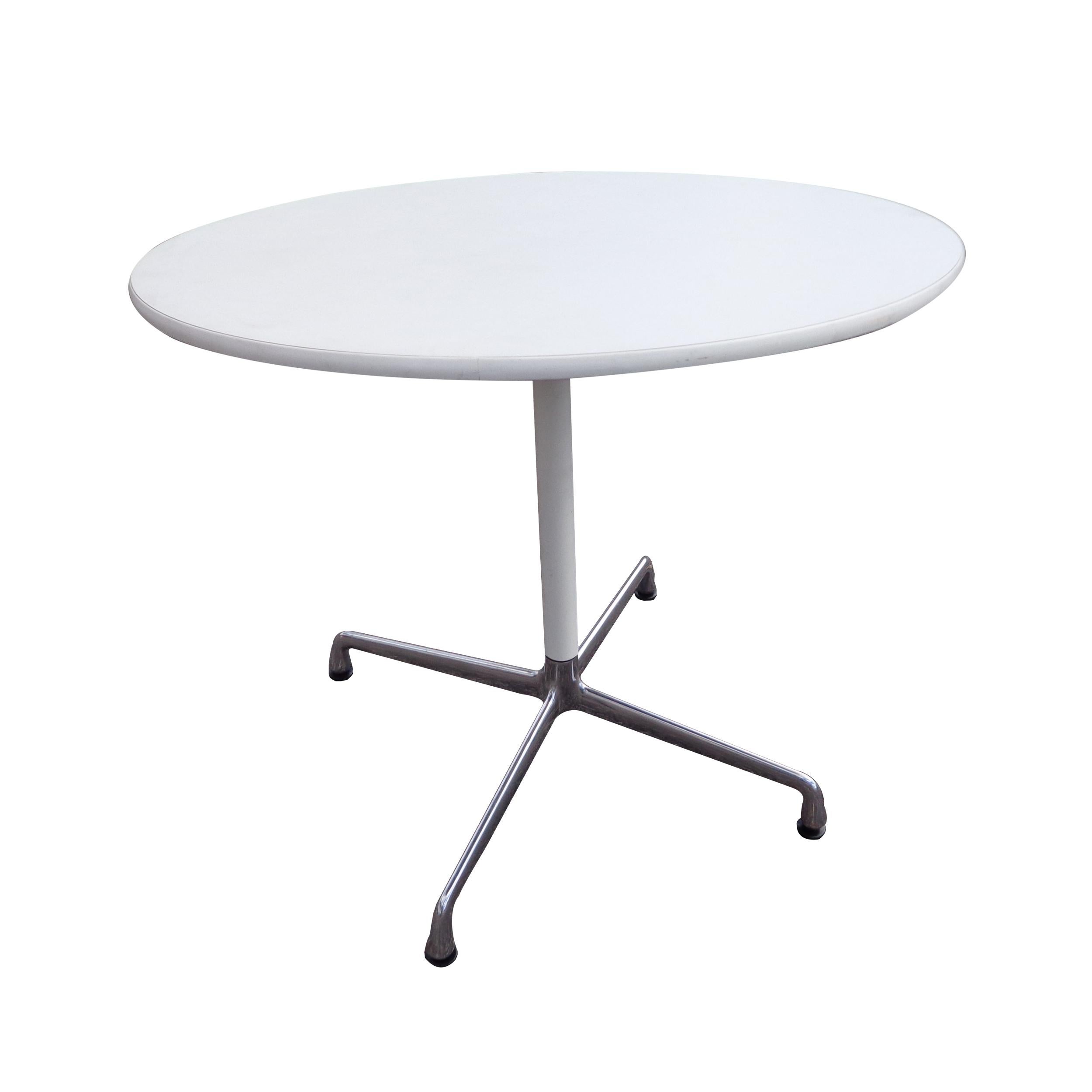 Mid-Century Modern Charles Eames for Herman Miller Dining Table For Sale