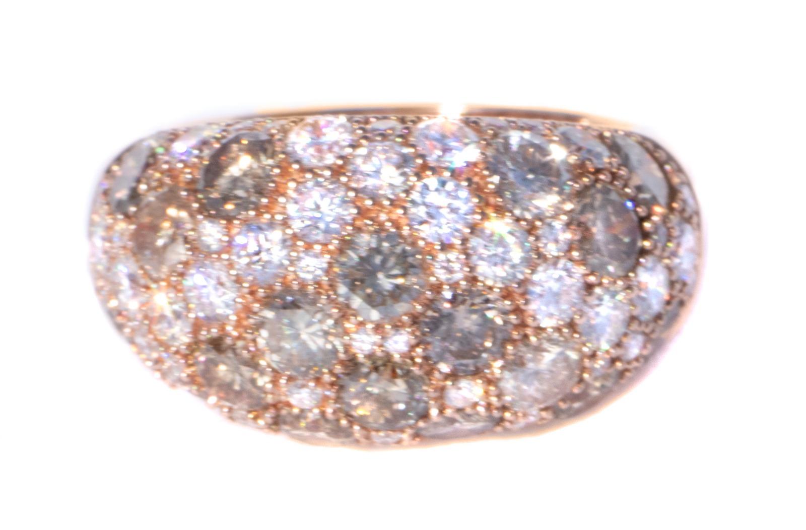 3,6 Karat Champagner & Weißer Diamant Designer-Ring (Rundschliff) im Angebot