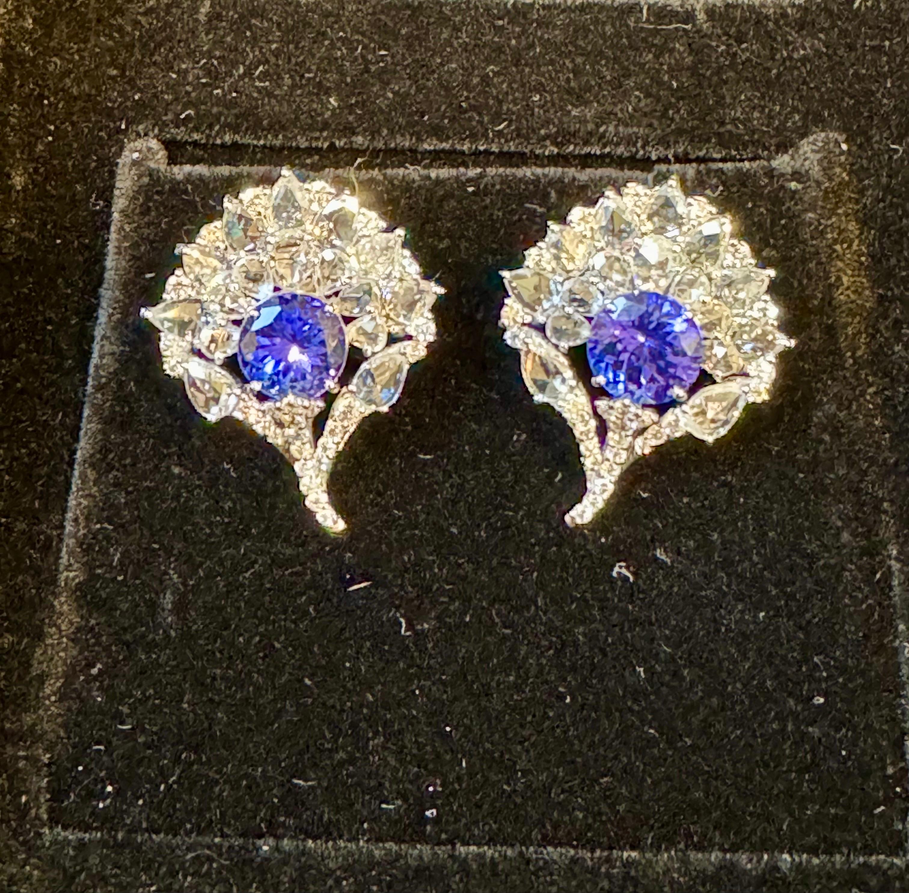 3.6 Ct  Round Tanzanite & 3.6 Ct Rose Cut Diamond Post Earrings in 18 Karat Gold For Sale 8