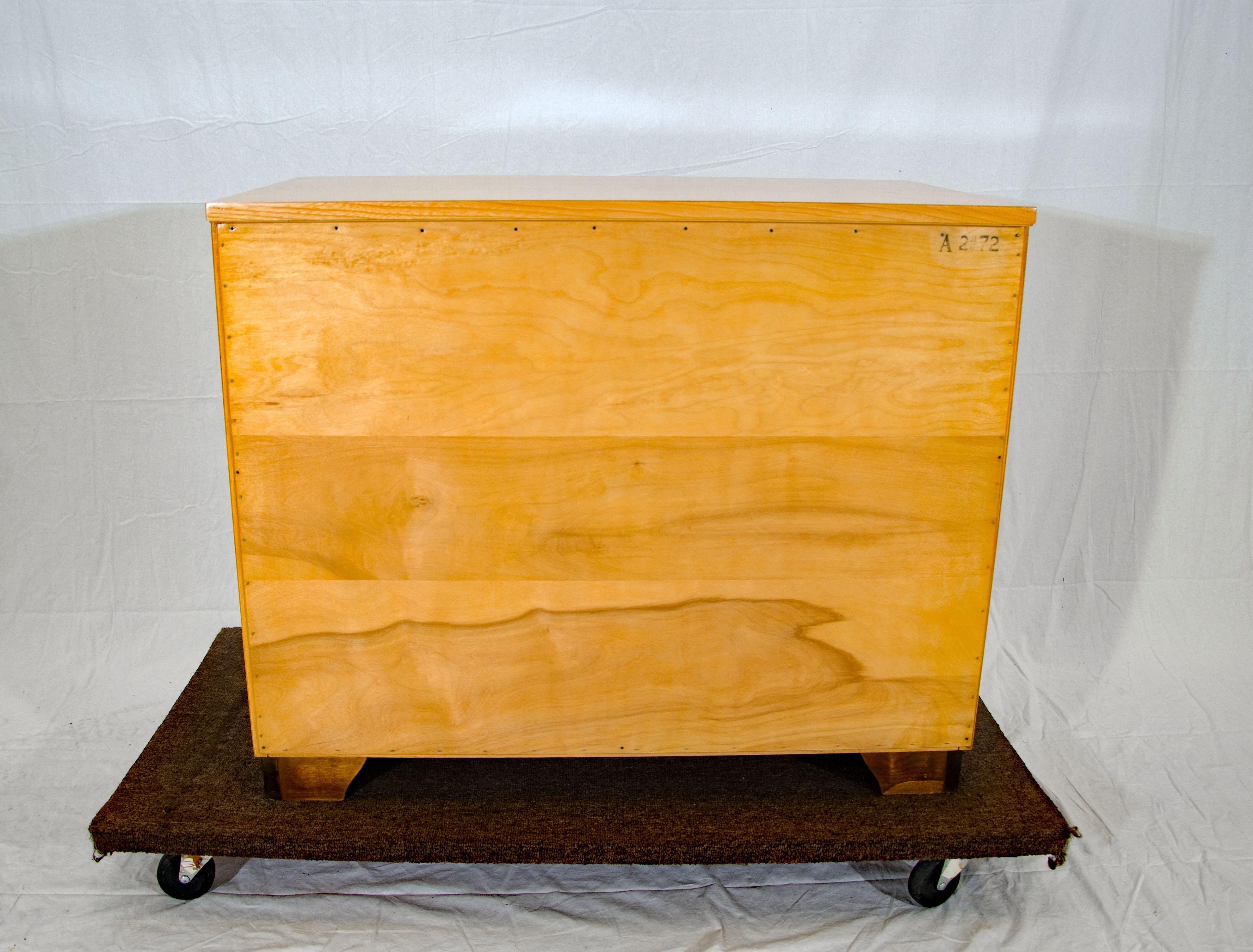 Eliel Saarinen Low Dresser, Johnson Furniture Co. For Sale 2