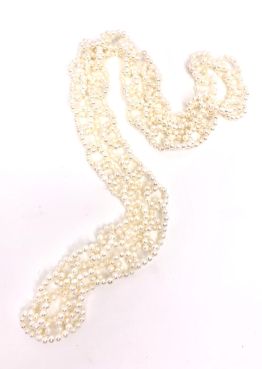 Artisan Collier de 36 pouces à maillons ouverts en perles blanches avec fermoir argenté en vente