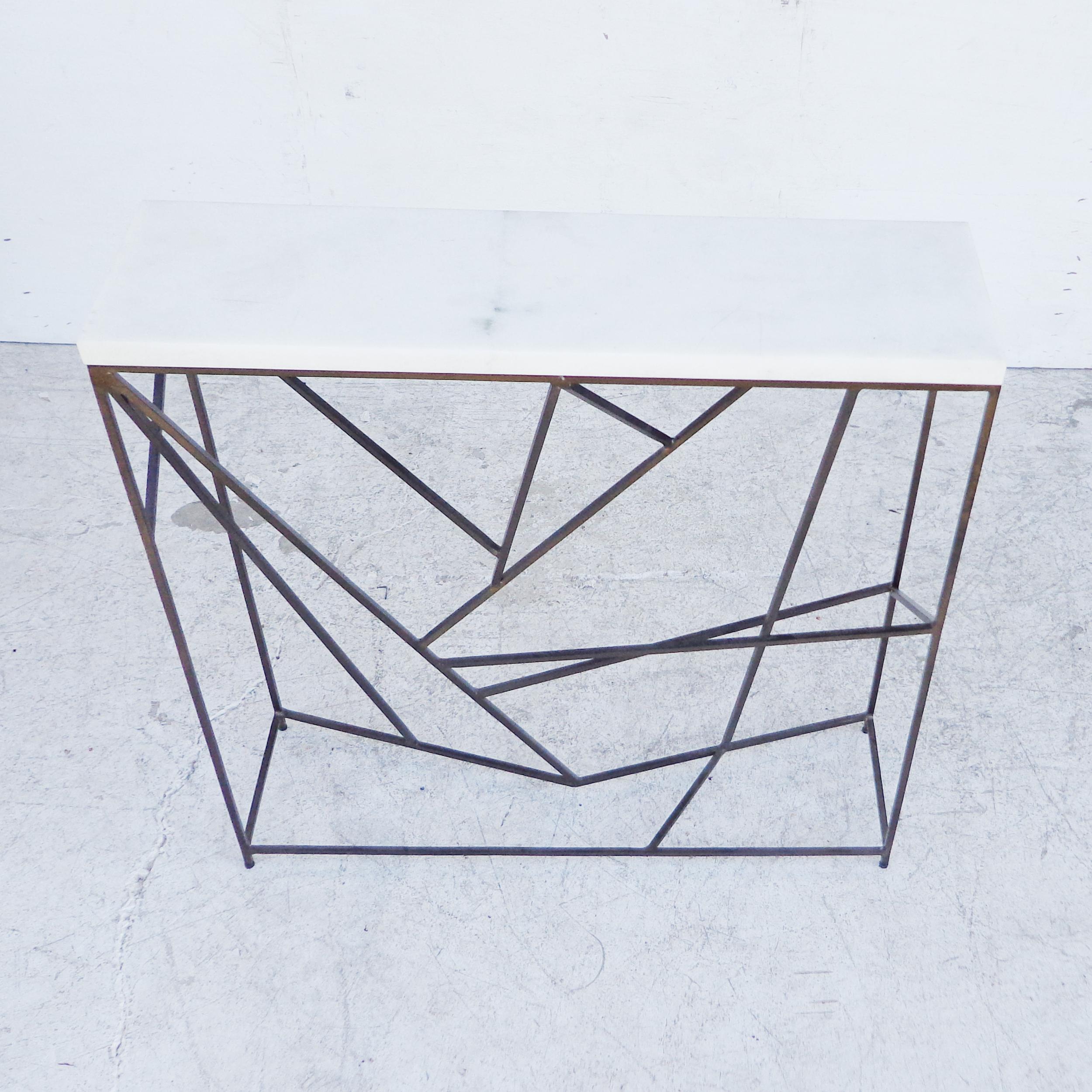 XXIe siècle et contemporain Table console moderne en fer de 36 pouces en vente