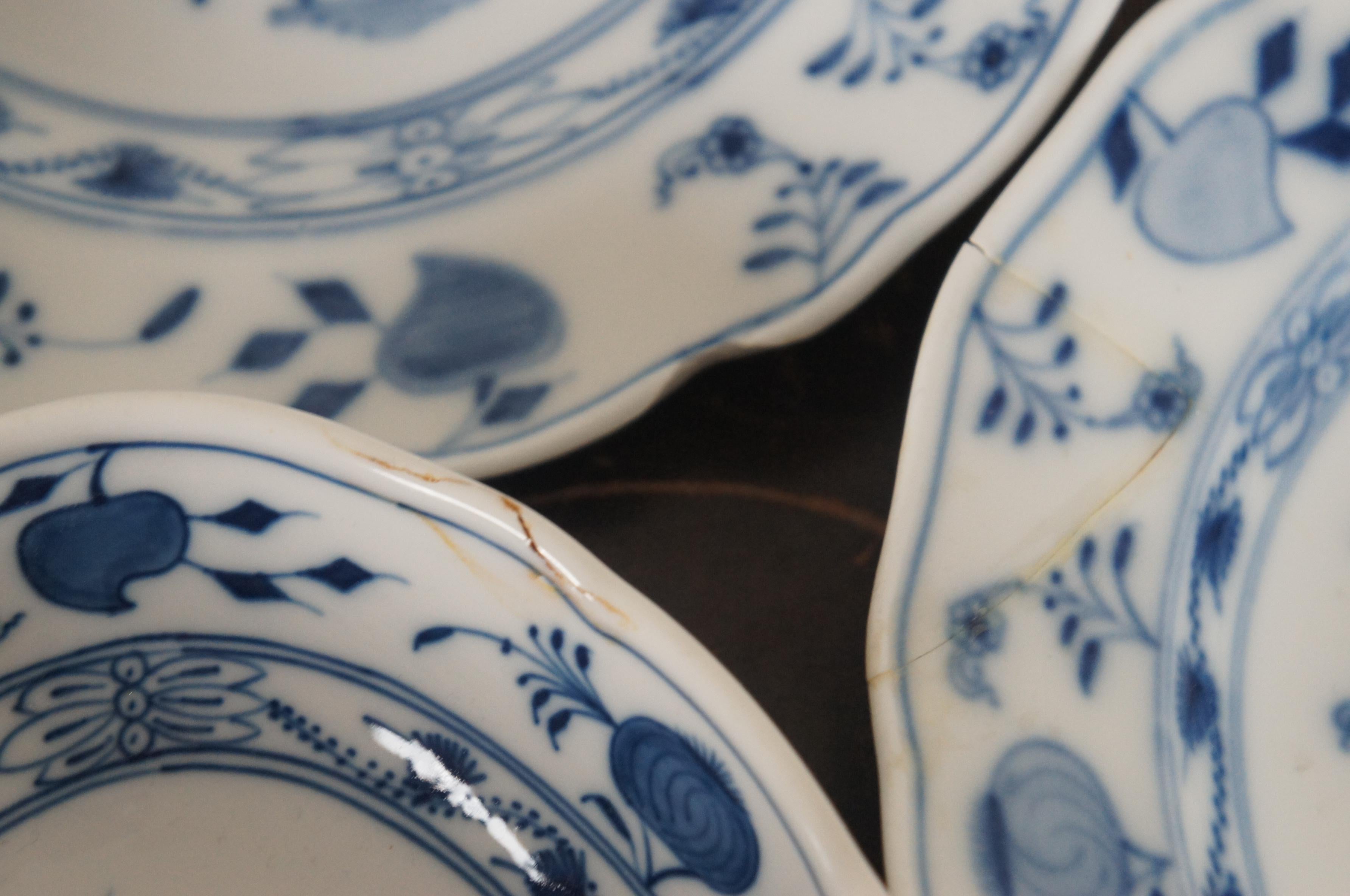blue onion china pattern