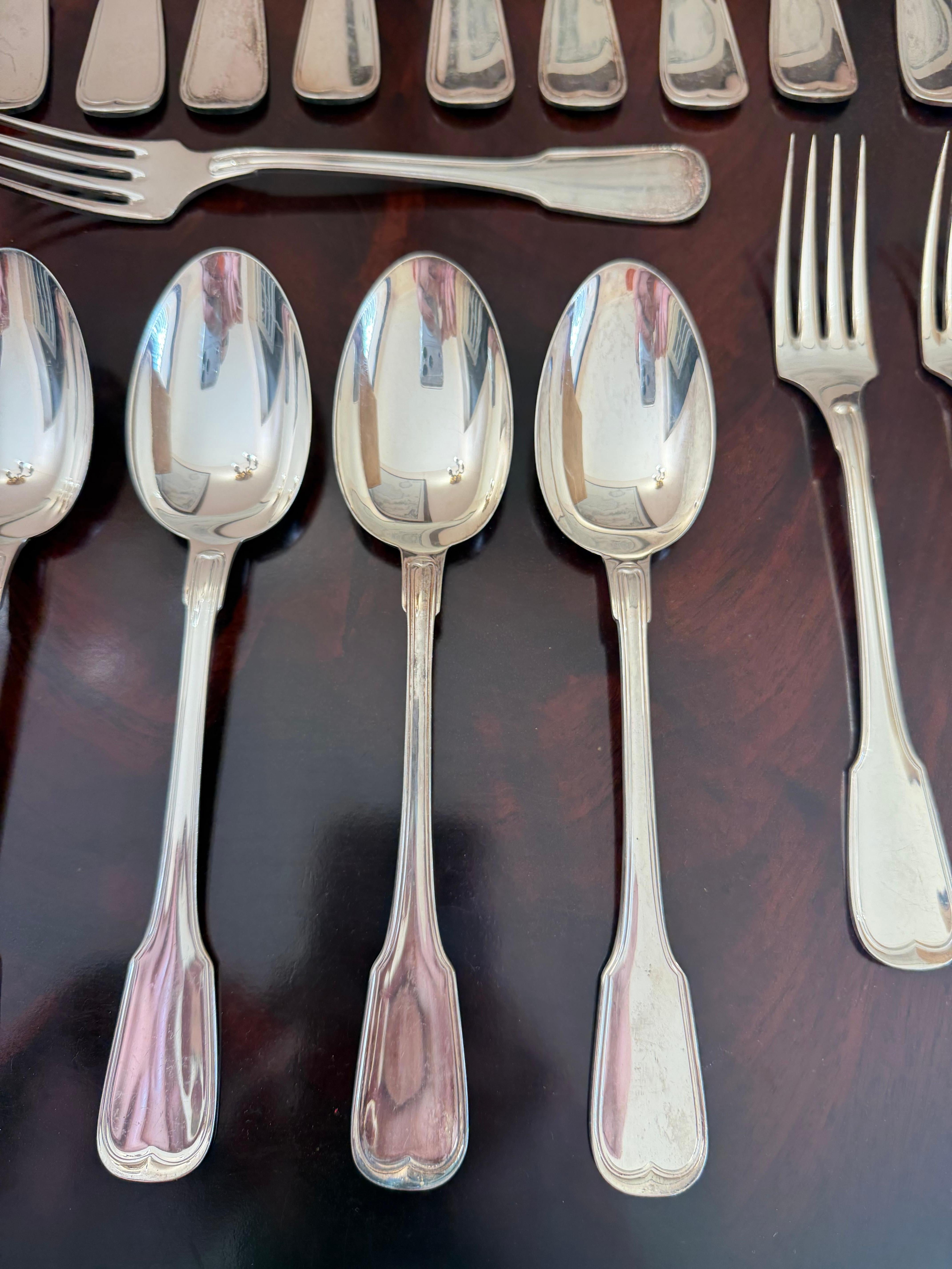 Argento Set di posate in argento 800 da 36 pezzi, Made in Italy, anni '80 in vendita