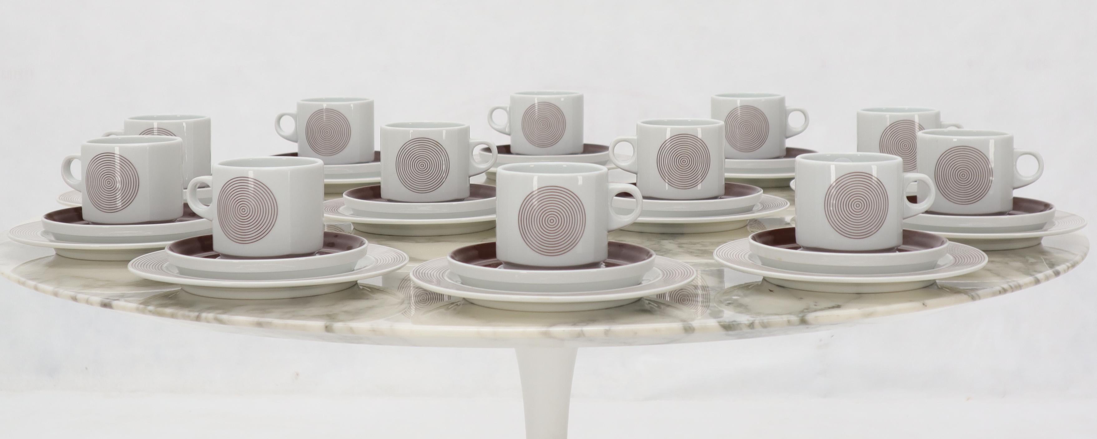 Allemand Service à thé en porcelaine Rosenthal de 36 pièces pour 12 personnes en vente