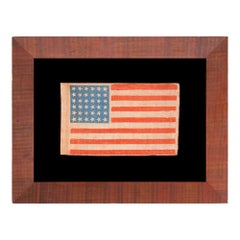 Drapeau de parade américain ancien à 36 étoiles, avec étoiles inclinées, vers 1864-1867