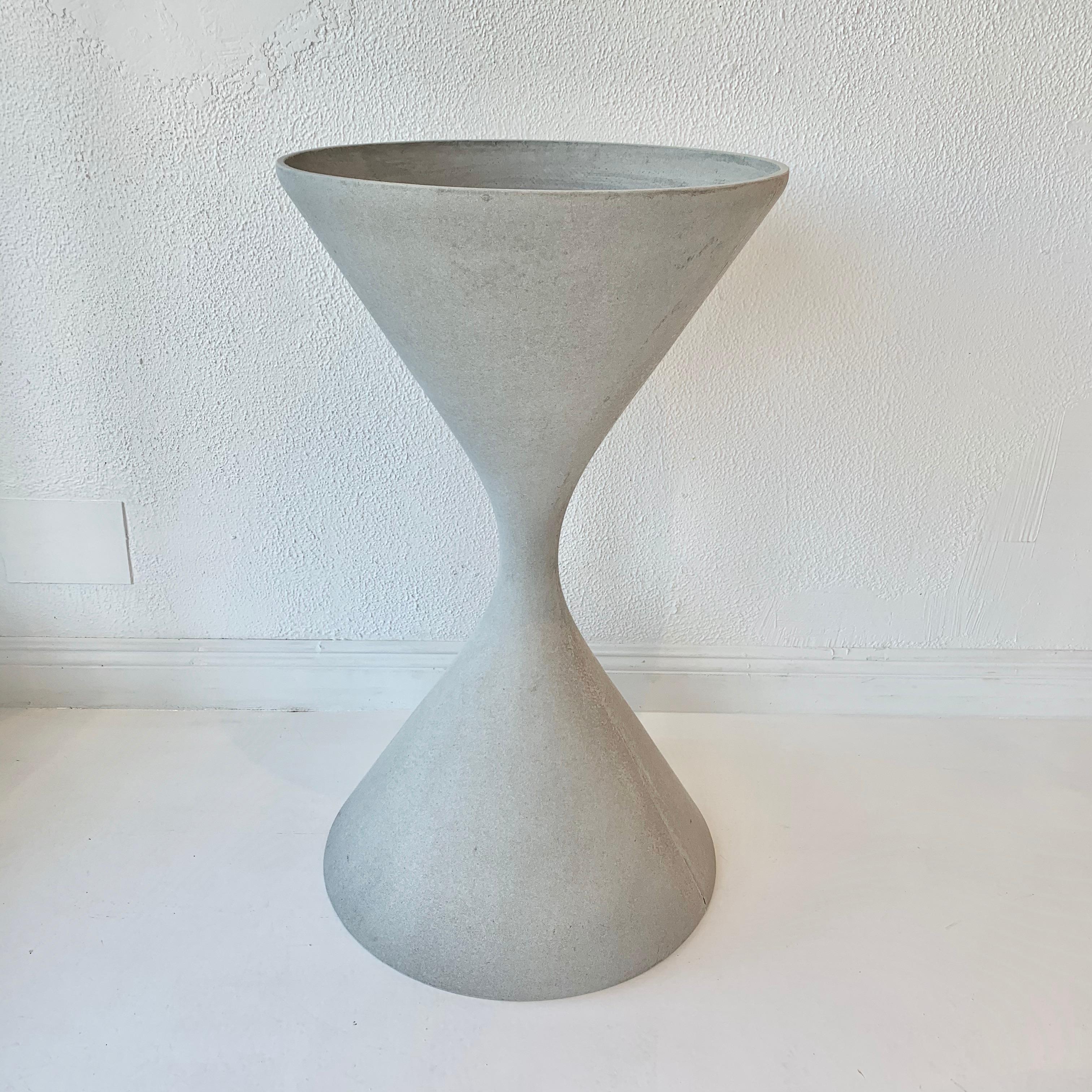 Cement Willy Guhl New Production Spindel Hourglass Planters For Sale