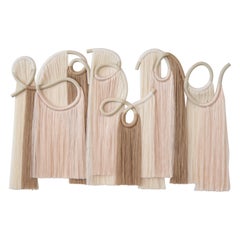 Scultura da parete in ceramica e fibra fatta a mano 36' x 24" - Gres non smaltato con frangia