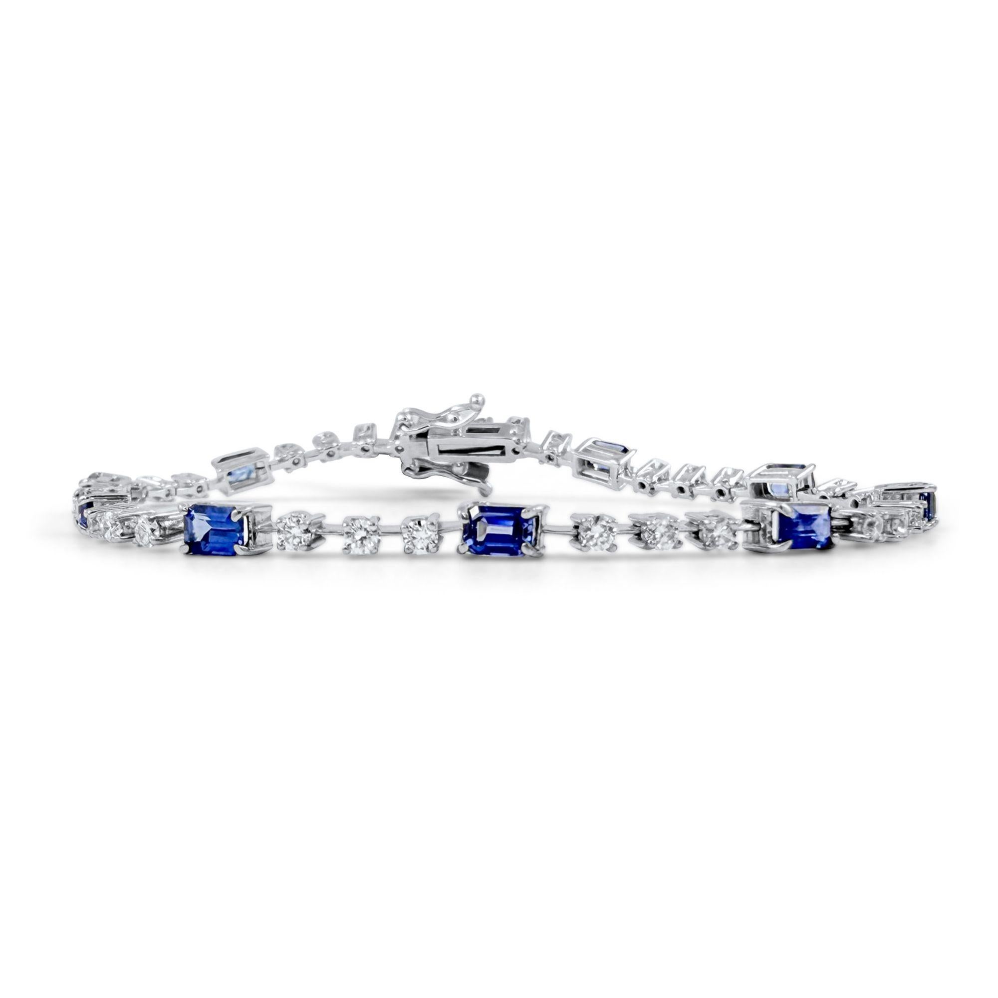 Zafiro azul y diamante de 3,60 quilates Pulsera de tenis de moda en oro blanco de 14 quilates Contemporáneo en venta