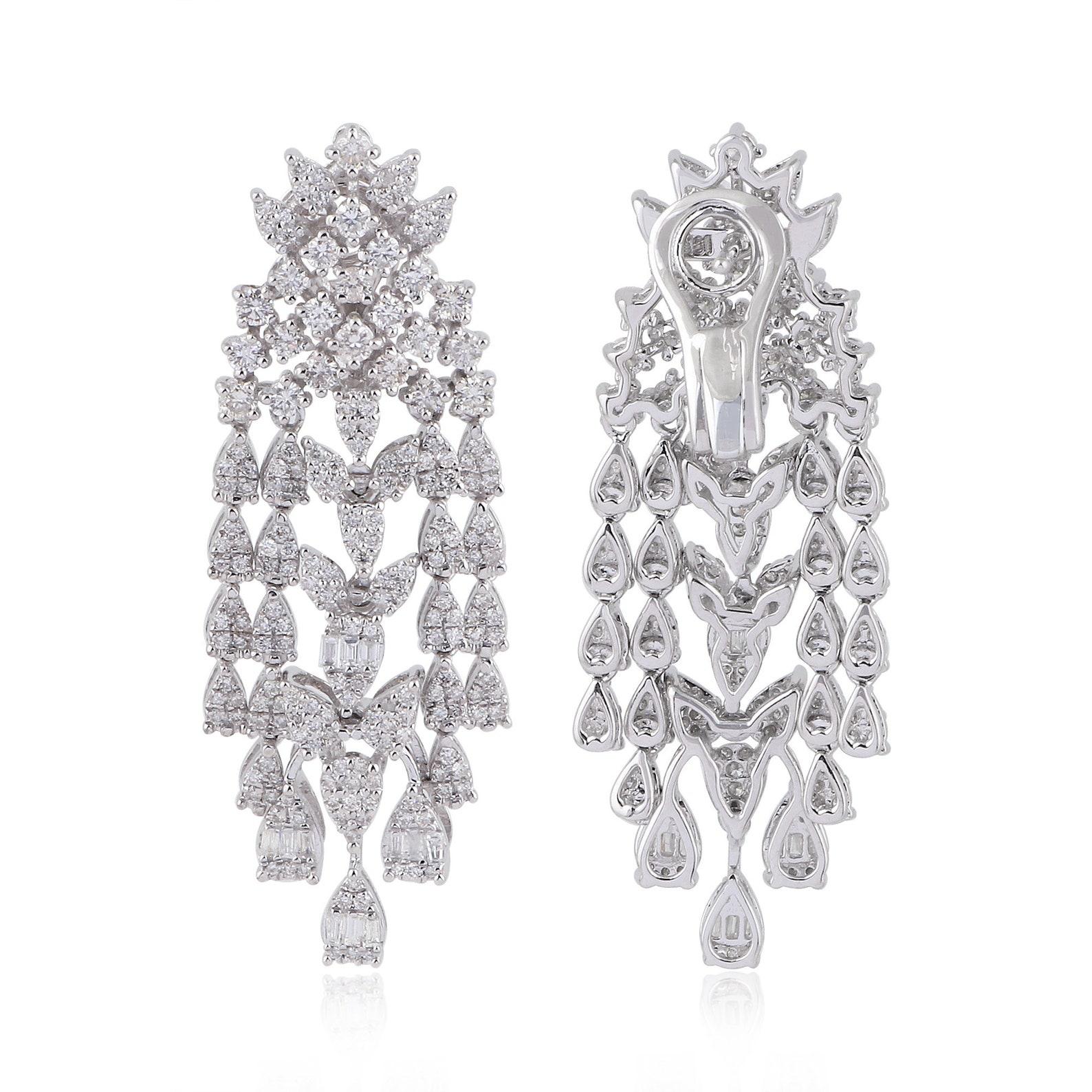 Modern 3.60 Carat Diamond 14 Karat White Gold Chandelier Earrings For Sale