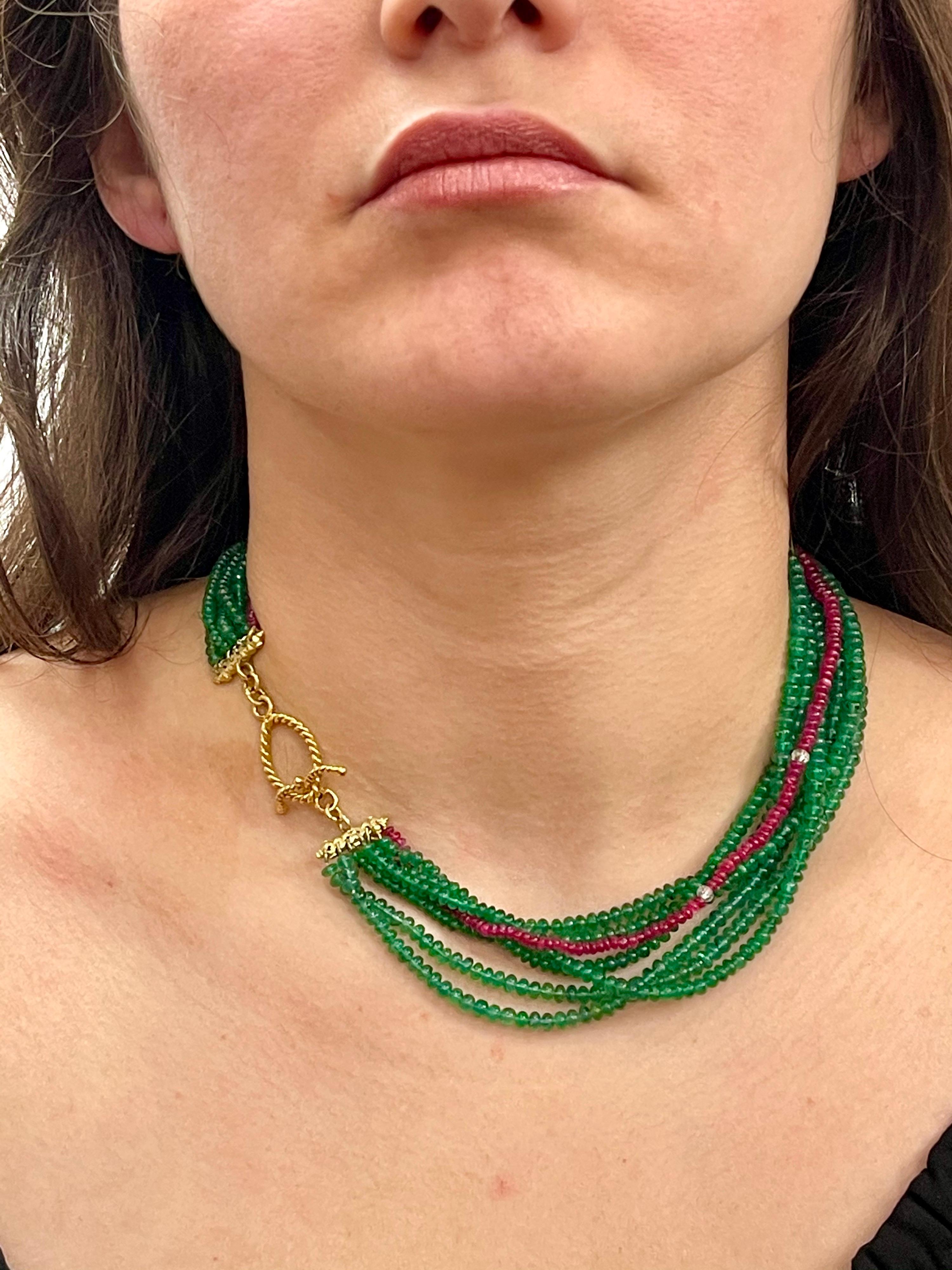 360 Carat Emerald, Burma Ruby and Diamond Beads Necklace 18 Karat Yellow Gold In Excellent Condition For Sale In New York, NY