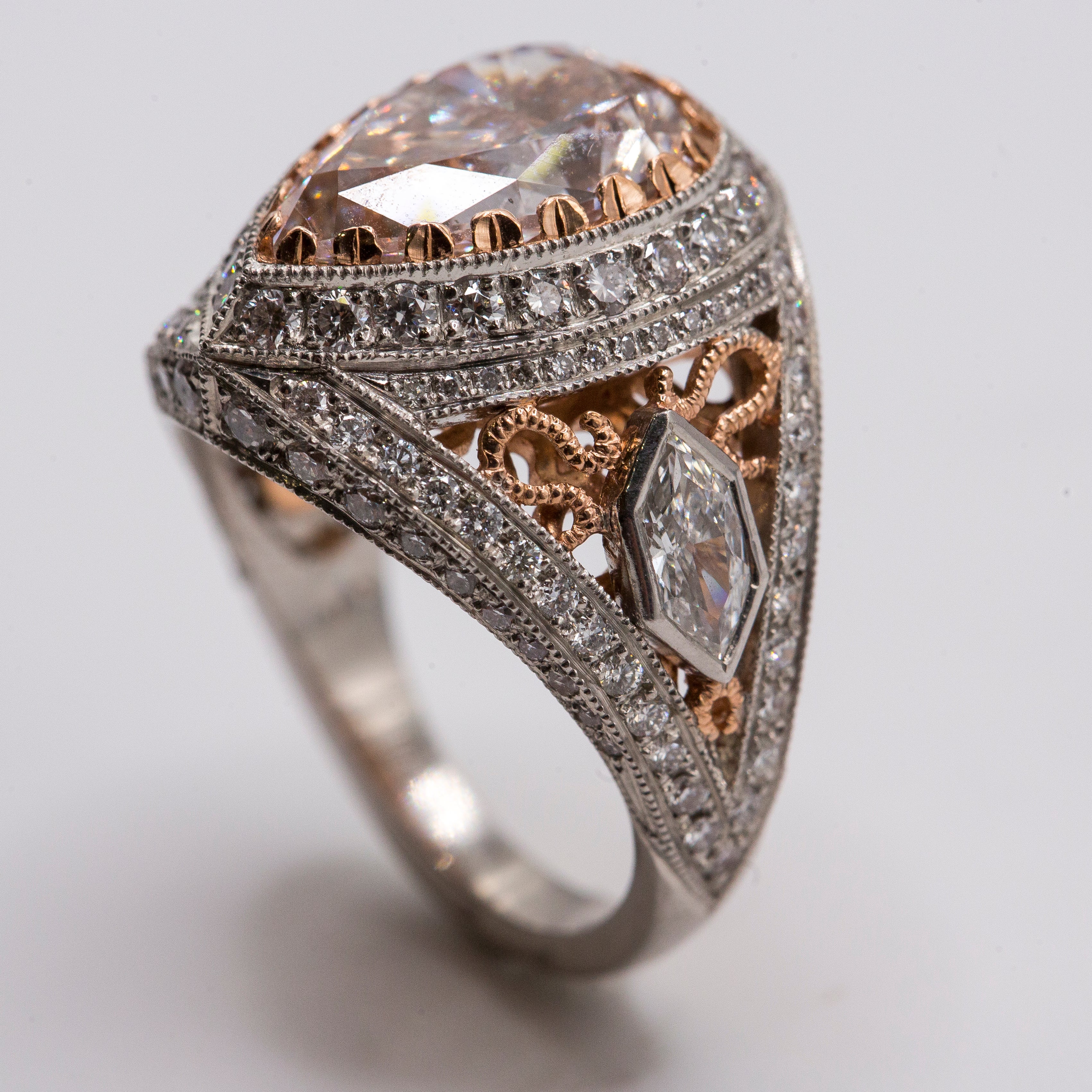 3,60 Karat GIA-zertifizierter rosa Diamant/Platin/18k. Ring von Anthony Gerard DiMaggio