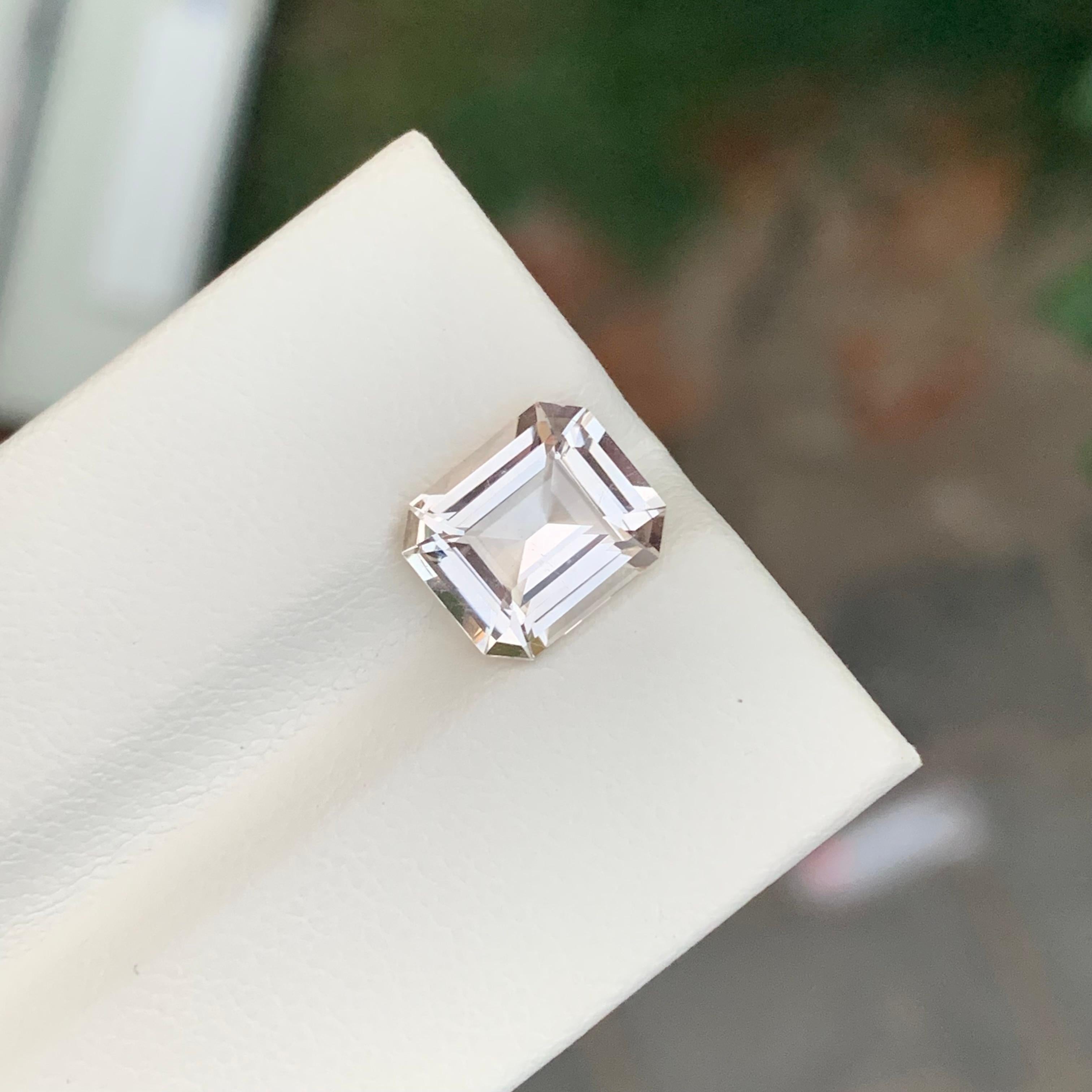 Wunderschöner 3,60 Karat loser Topas in Smaragdform Edelstein (Smaragdschliff) im Angebot