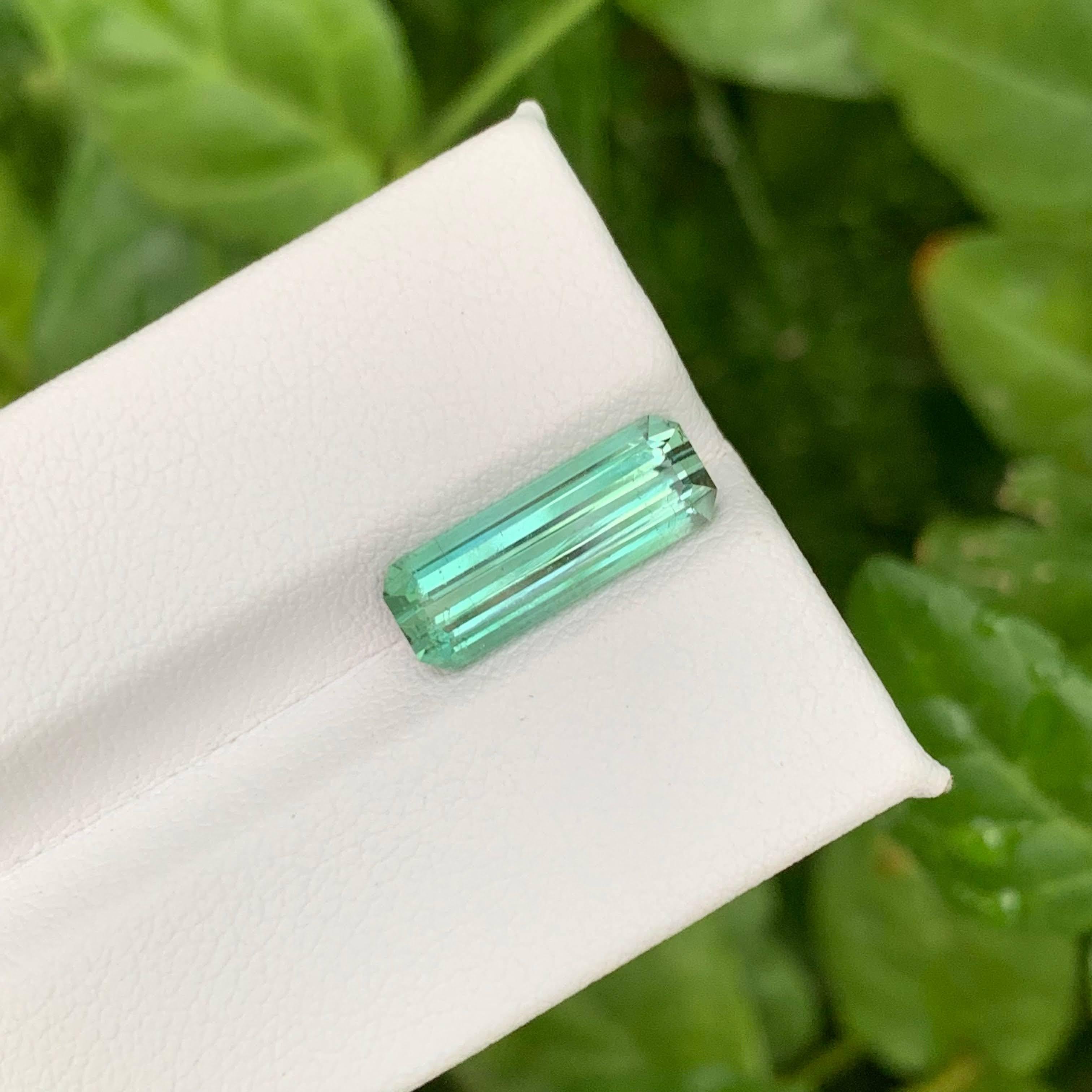 da uomo o donna 3.60 carati di tormalina verde chiaro naturale sfusa con taglio a smeraldo Gemma afgana in vendita