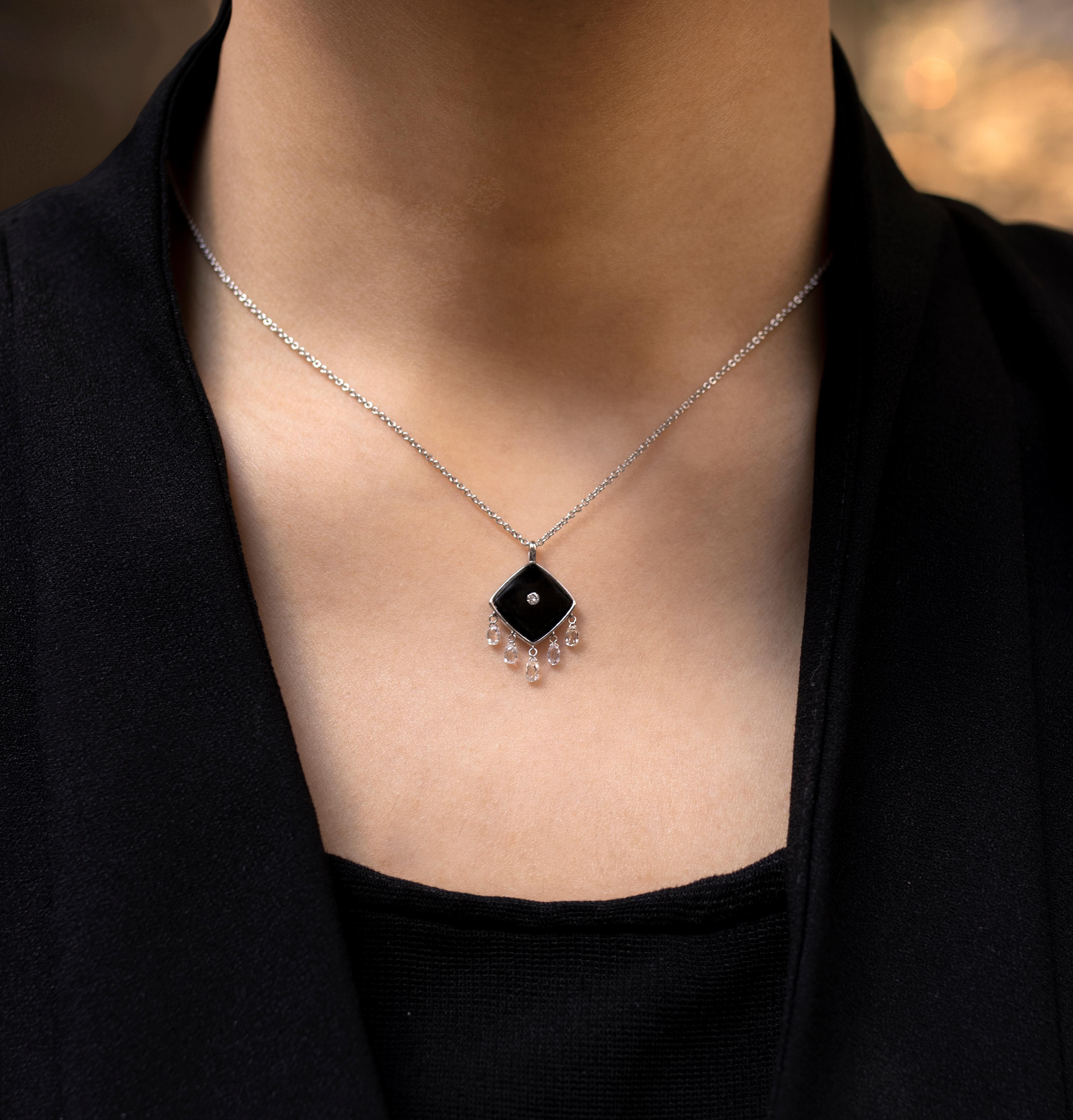 Contemporary 3.60 Carat Onyx and Briolette Cut Diamond Pendant Drop Necklace For Sale