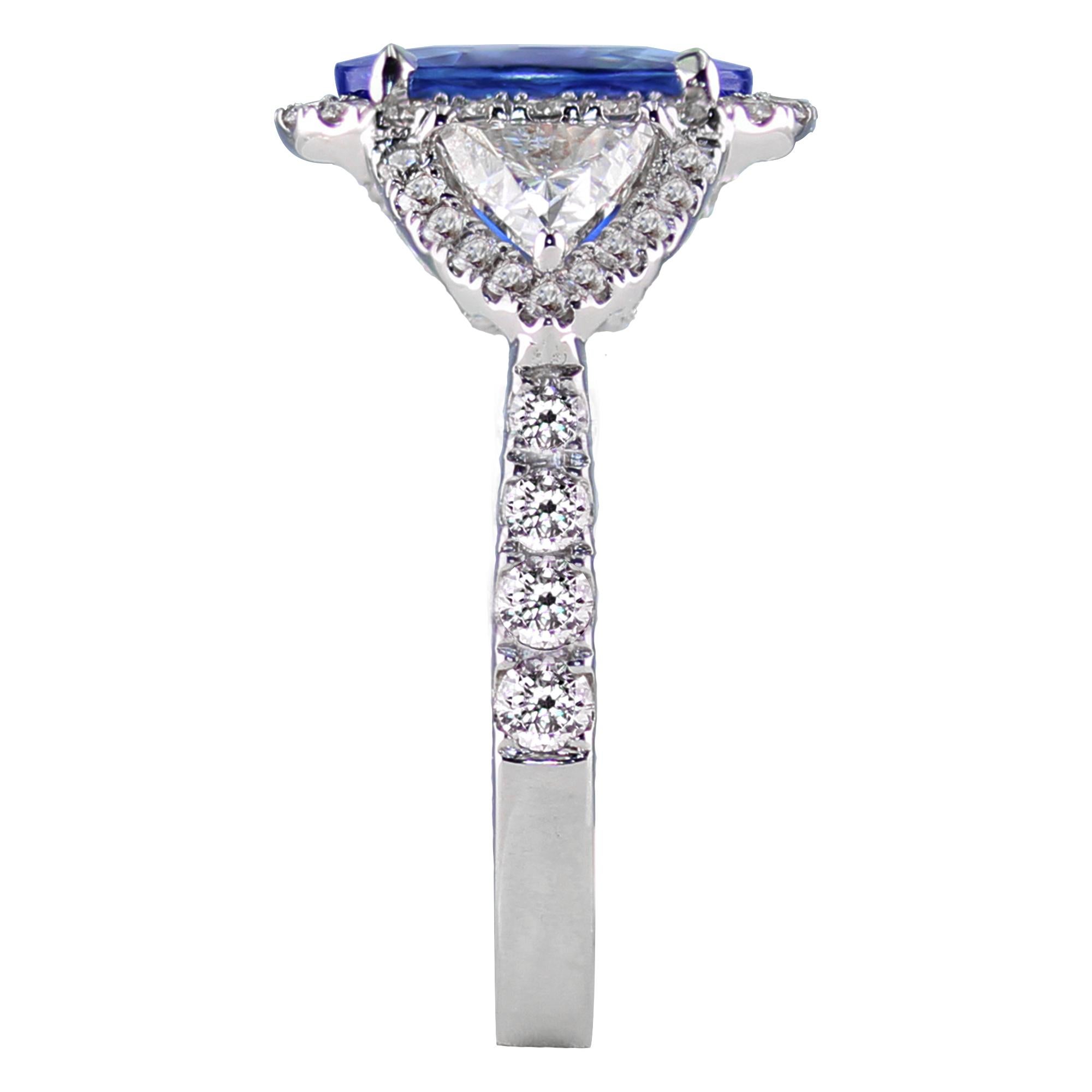 3.60 Carat Blue Sapphire White Gold Cocktail Ring In New Condition For Sale In New York, NY