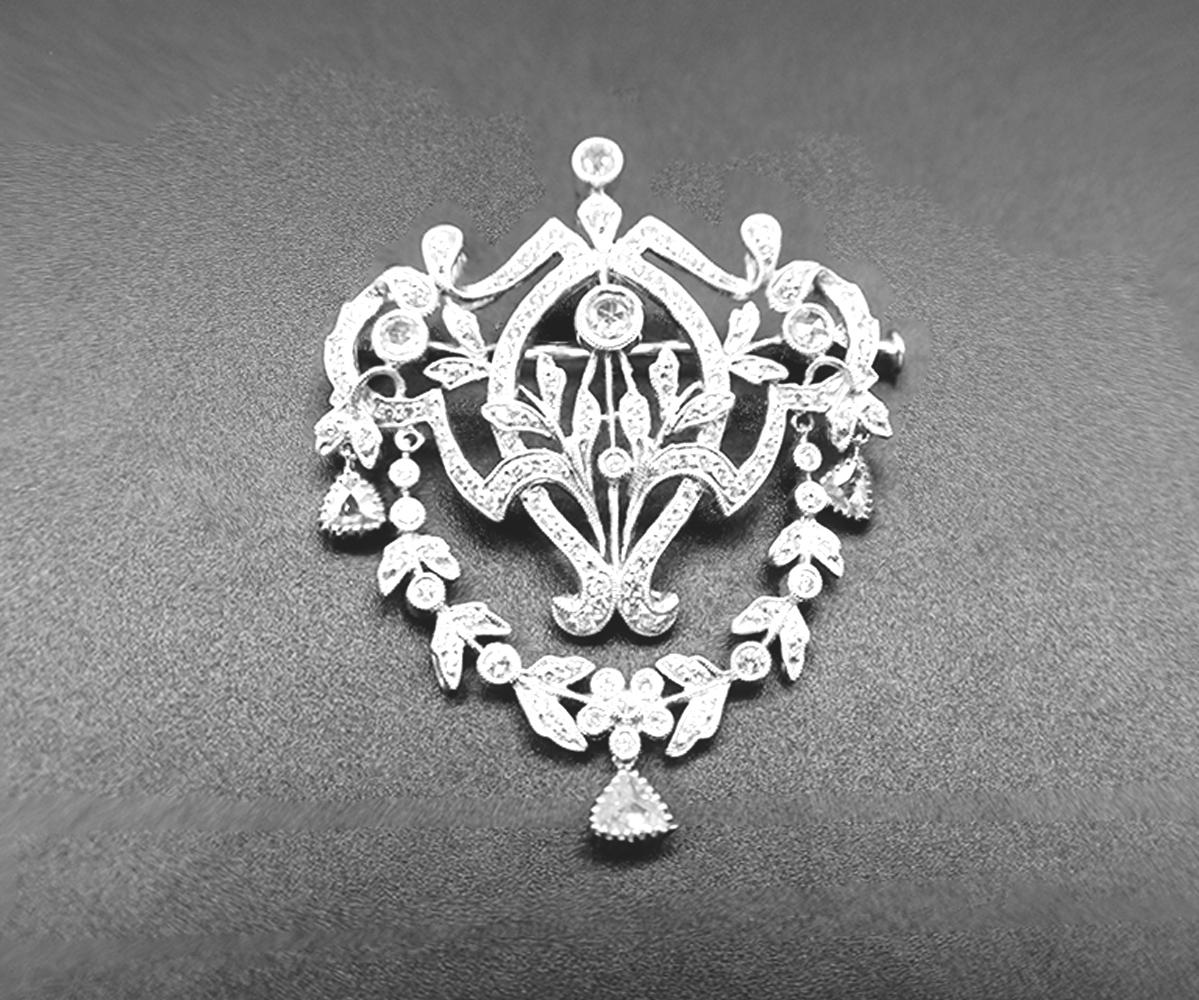 Rose Cut 3.60 Carat Victorian Rose-Cut Diamond Brooch Necklace 18 Karat White Gold