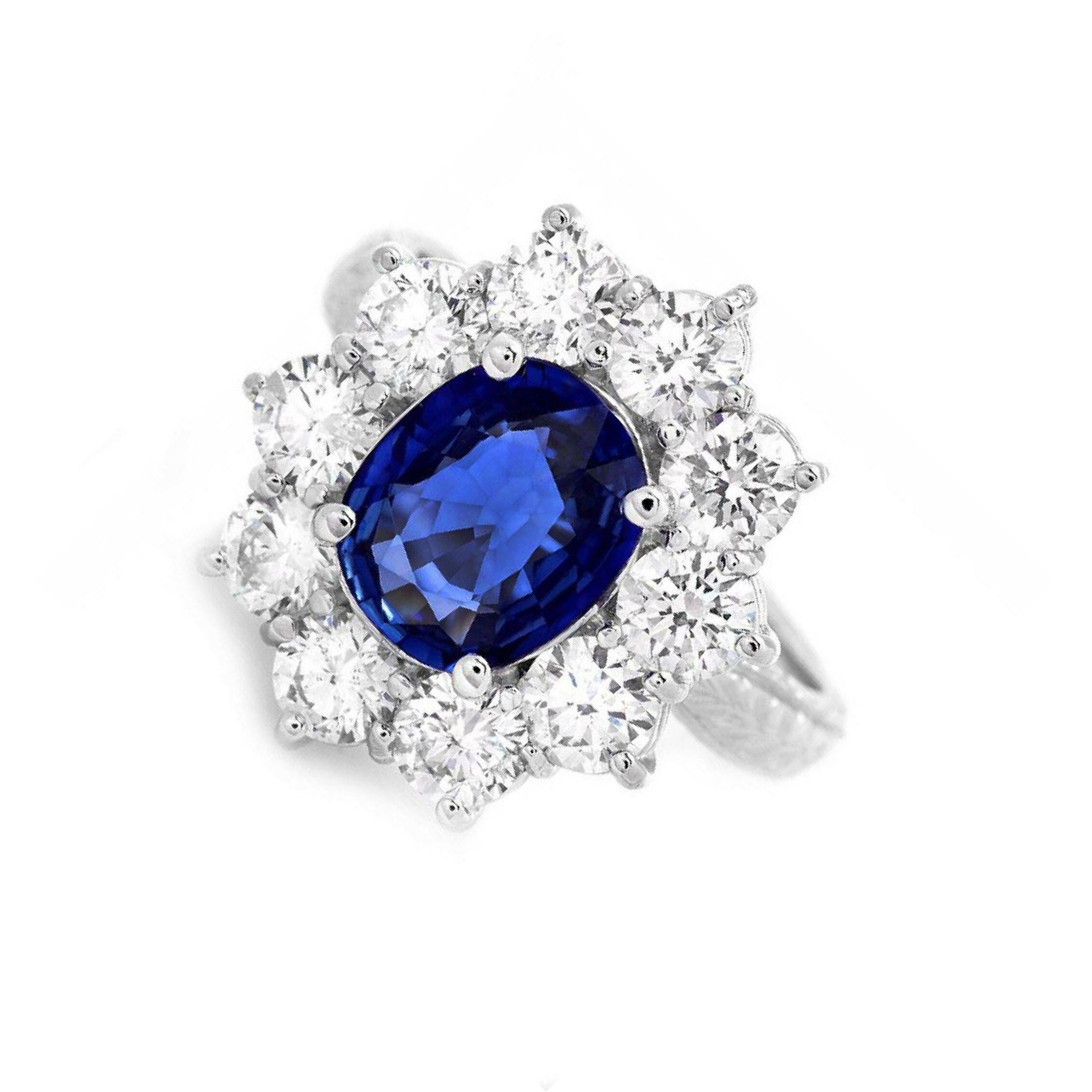 Round Cut 3.60 Carat Exquisite Natural Blue Sapphire and Diamond 18K Solid White Gold  For Sale