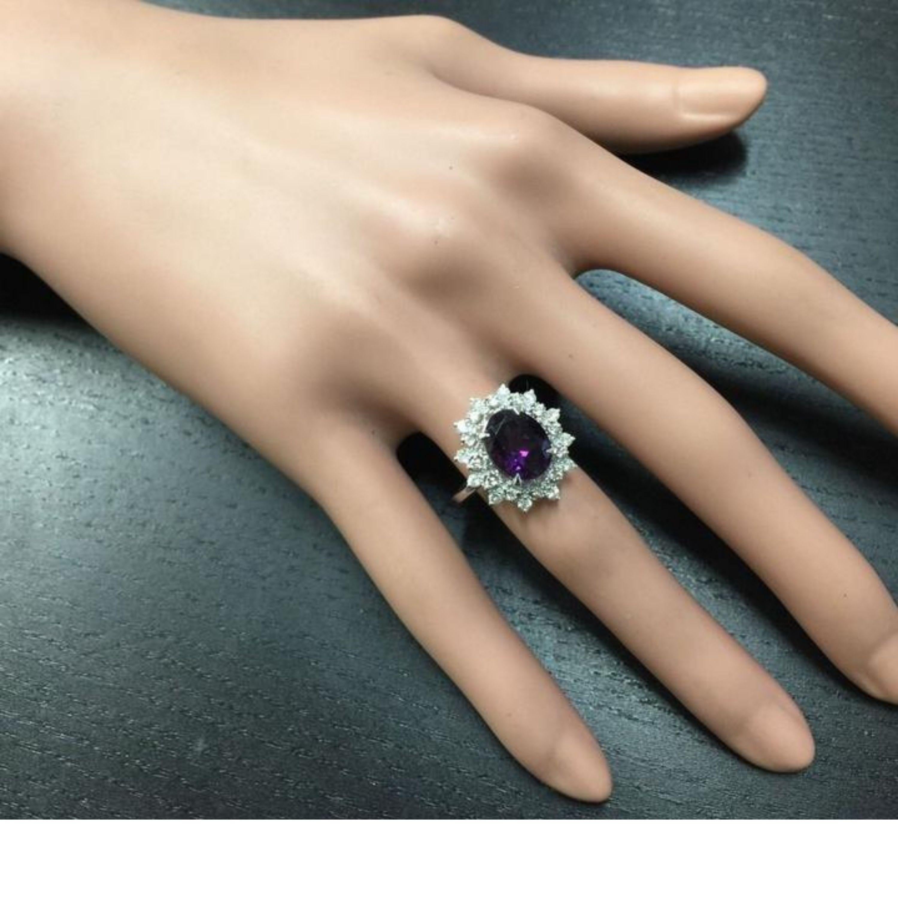 Ring mit 3,60 Karat natürlichem Amethyst und Diamant aus 14 Karat massivem Weißgold im Angebot 1