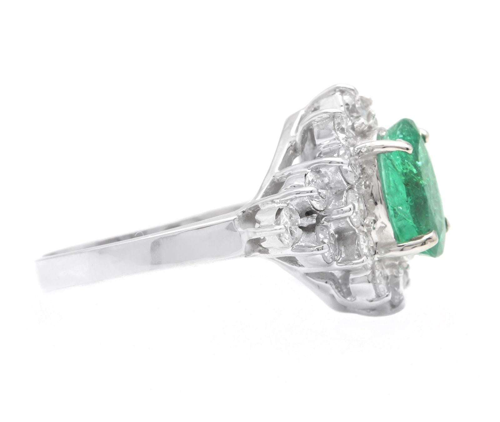 Mixed Cut 3.60 Carats Natural Emerald and Diamond 14K Solid White Gold Ring For Sale