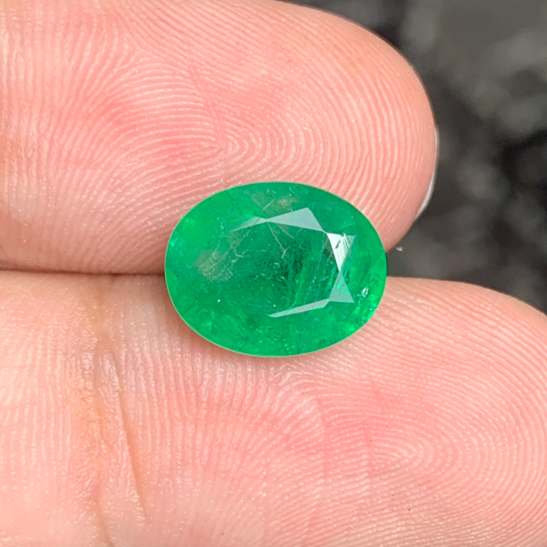 3.60 Carats Natural Loose Green Emerald Oval Shape From Zambia Mine 1