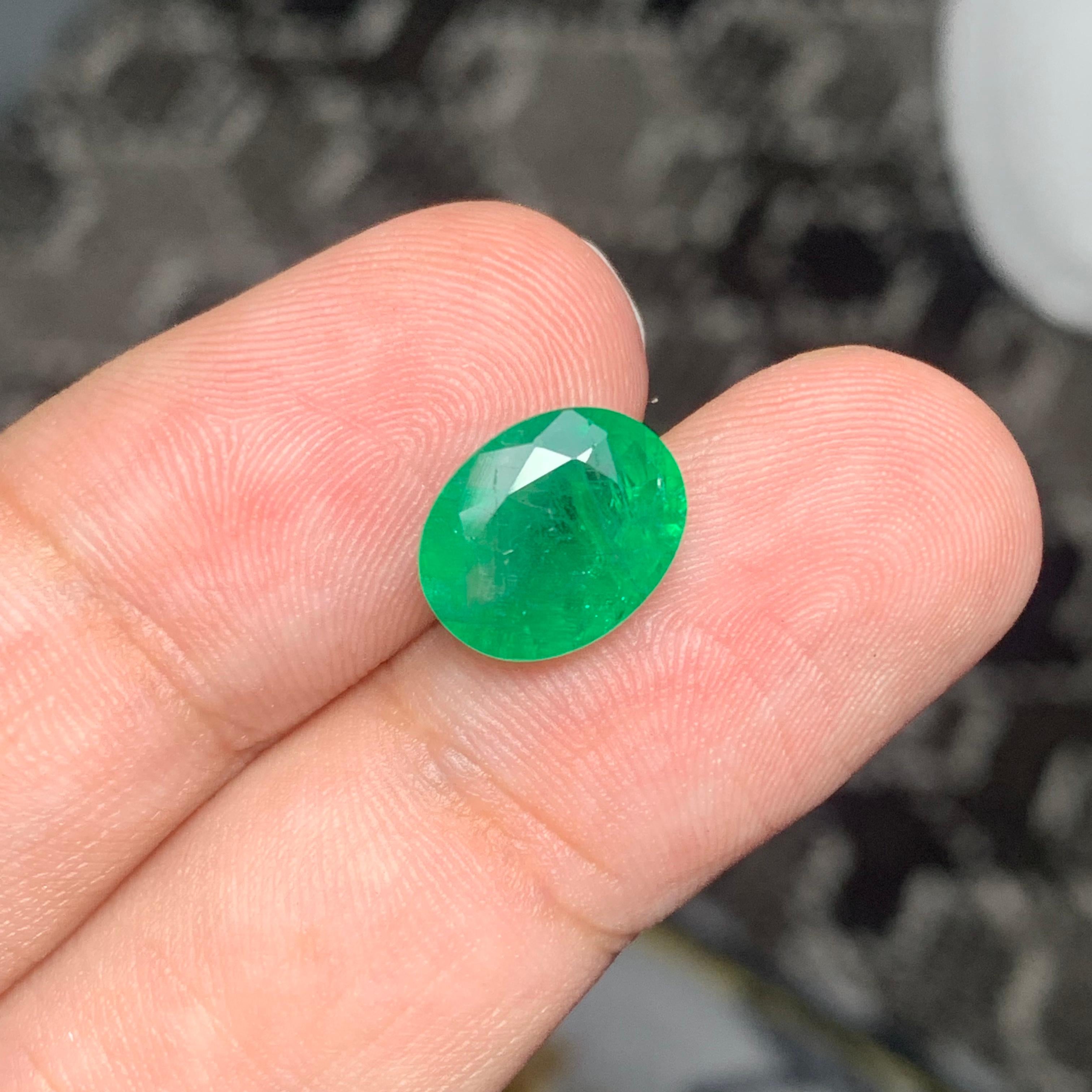 3.60 Carats Natural Loose Green Emerald Oval Shape From Zambia Mine 3
