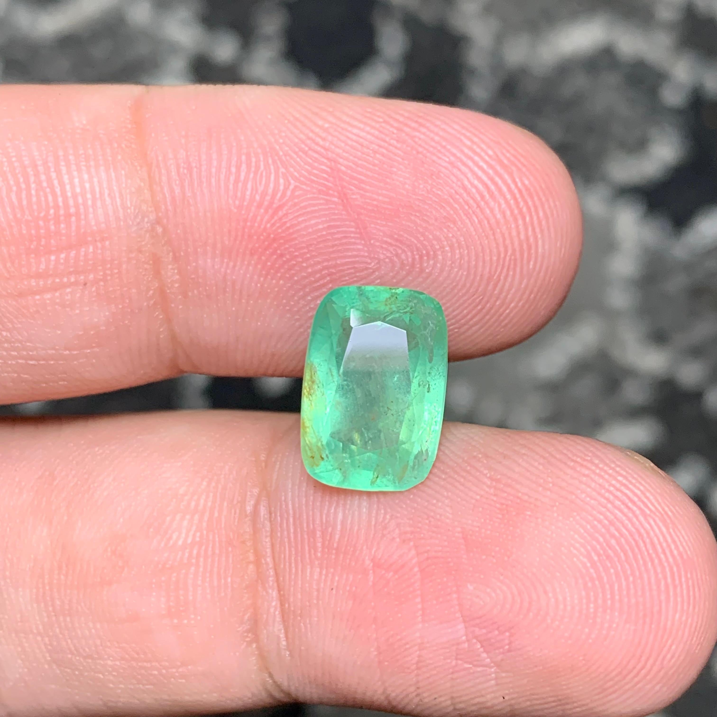3.60 Carats Natural Loose Light Green Emerald Beryl Ring Gemstone  For Sale 5