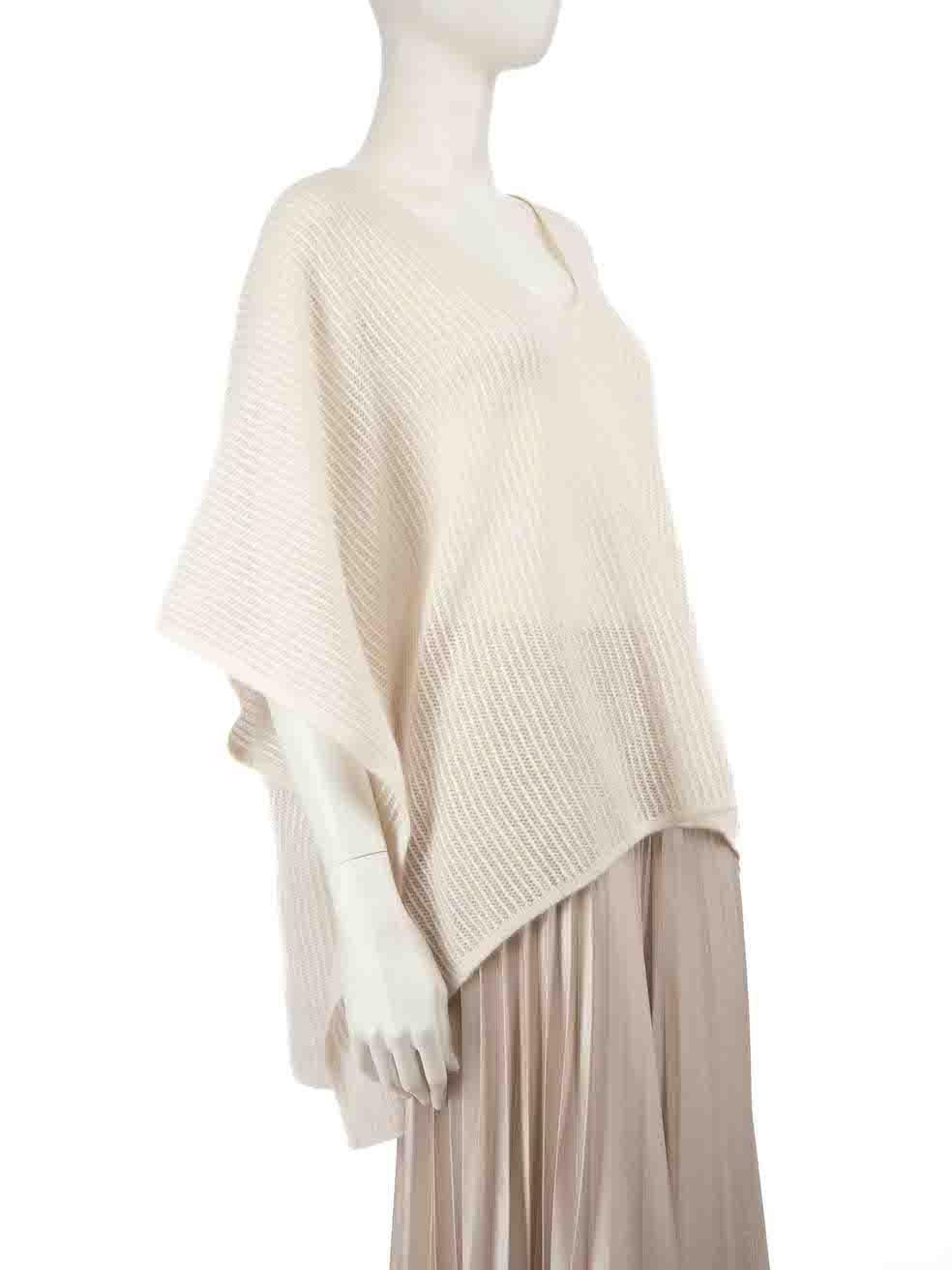 CONDITION is Very good. Hardly any visible wear to knit is evident on this used 360 Cashmere designer resale item. Composition label is missing.
 
 
 
 Details
 
 
 Ecru
 
 Cashmere
 
 Knit poncho
 
 Mid length sleeves
 
 V-neck
 
 Sheer
 
