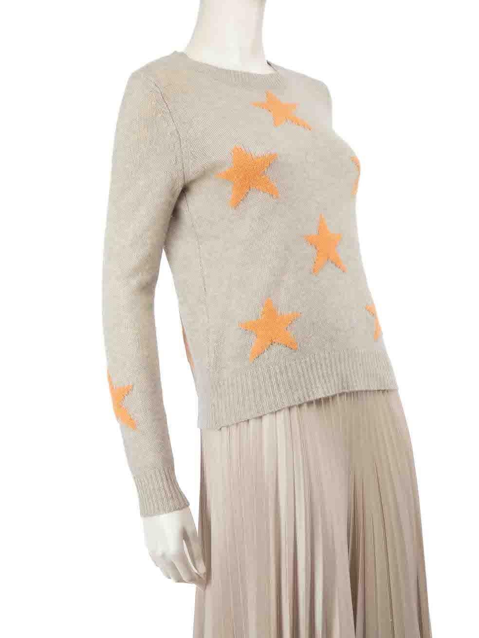 CONDITION is Very good. Minimal wear to jumper is evident. Minimal pilling to overall material on this used 360 Cashmere designer resale item.
 
 
 
 Details
 
 
 Grey
 
 Cashmere
 
 Knit jumper
 
 Star pattern
 
 Long sleeves
 
 Round neck
 
 
 
 
