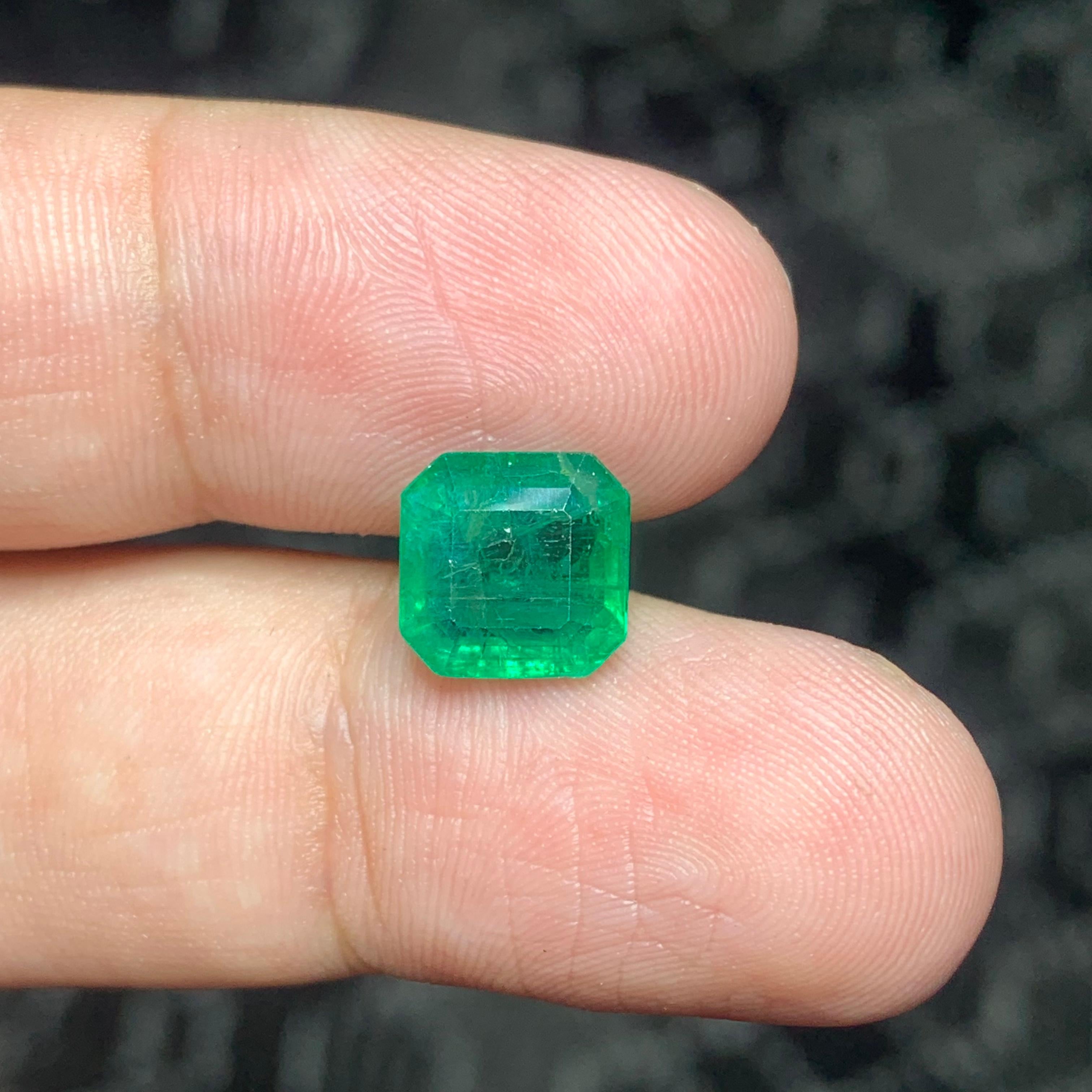 Ottagono 3,60 carati di smeraldo verde naturale sfuso a forma di ottagono dalla miniera dello Zambia in vendita