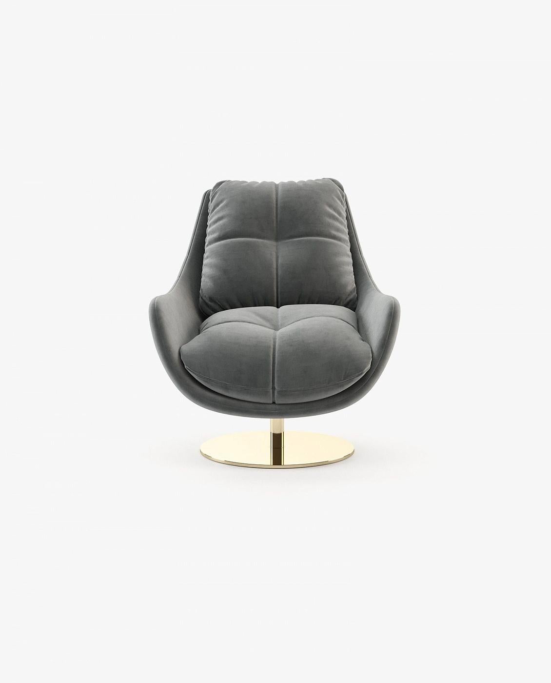 Moderne Fauteuil pivotant à 360 degrés avec tapisserie en velours personnalisée et finitions métalliques en vente