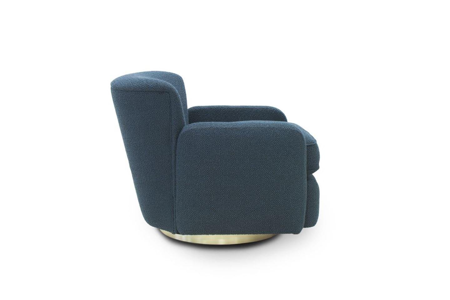 360° Swivel Armchair with Metallic Base For Sale 1