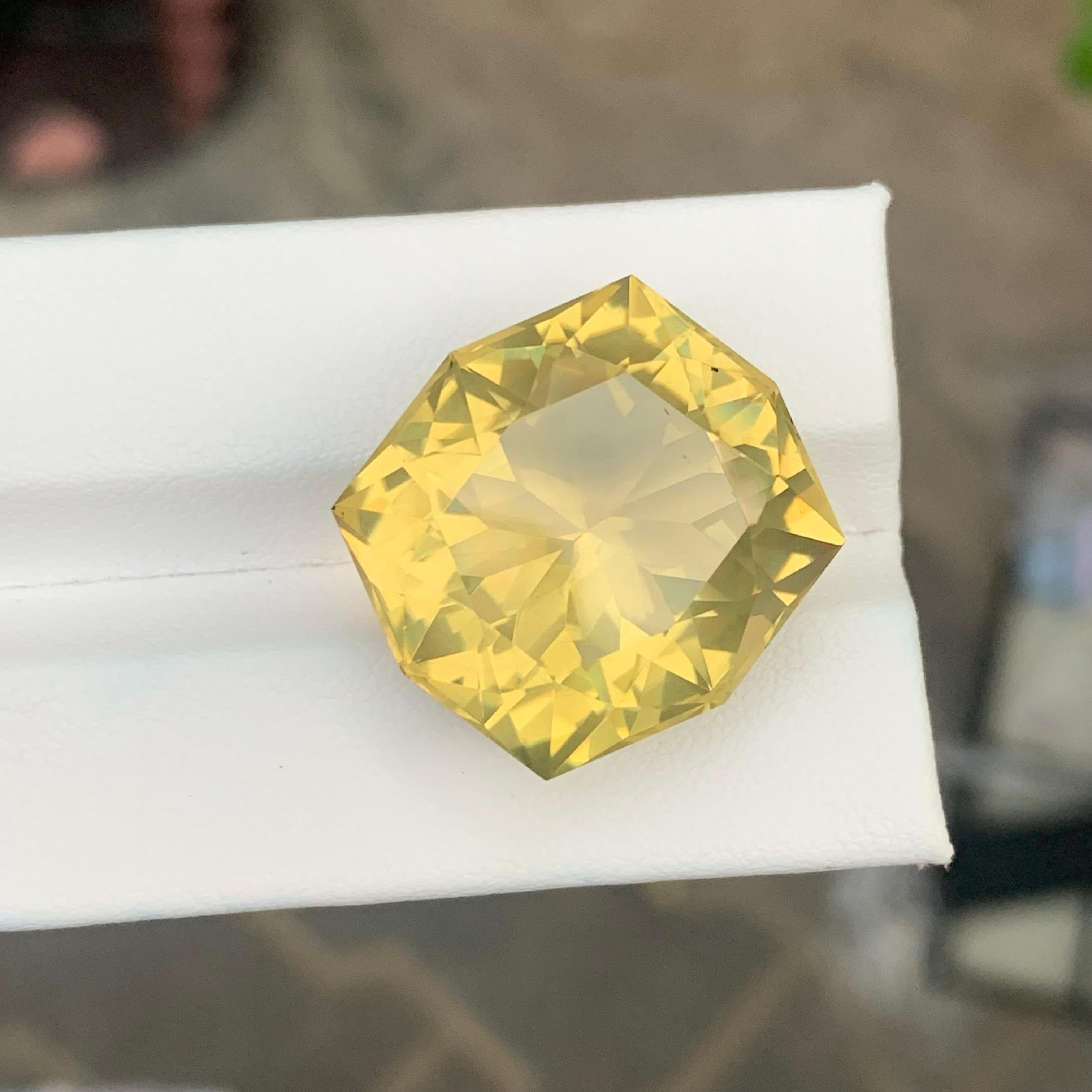 36,05 carati di quarzo limone sfuso taglio fantasia In condizioni Nuovo in vendita a Brisbane, AU