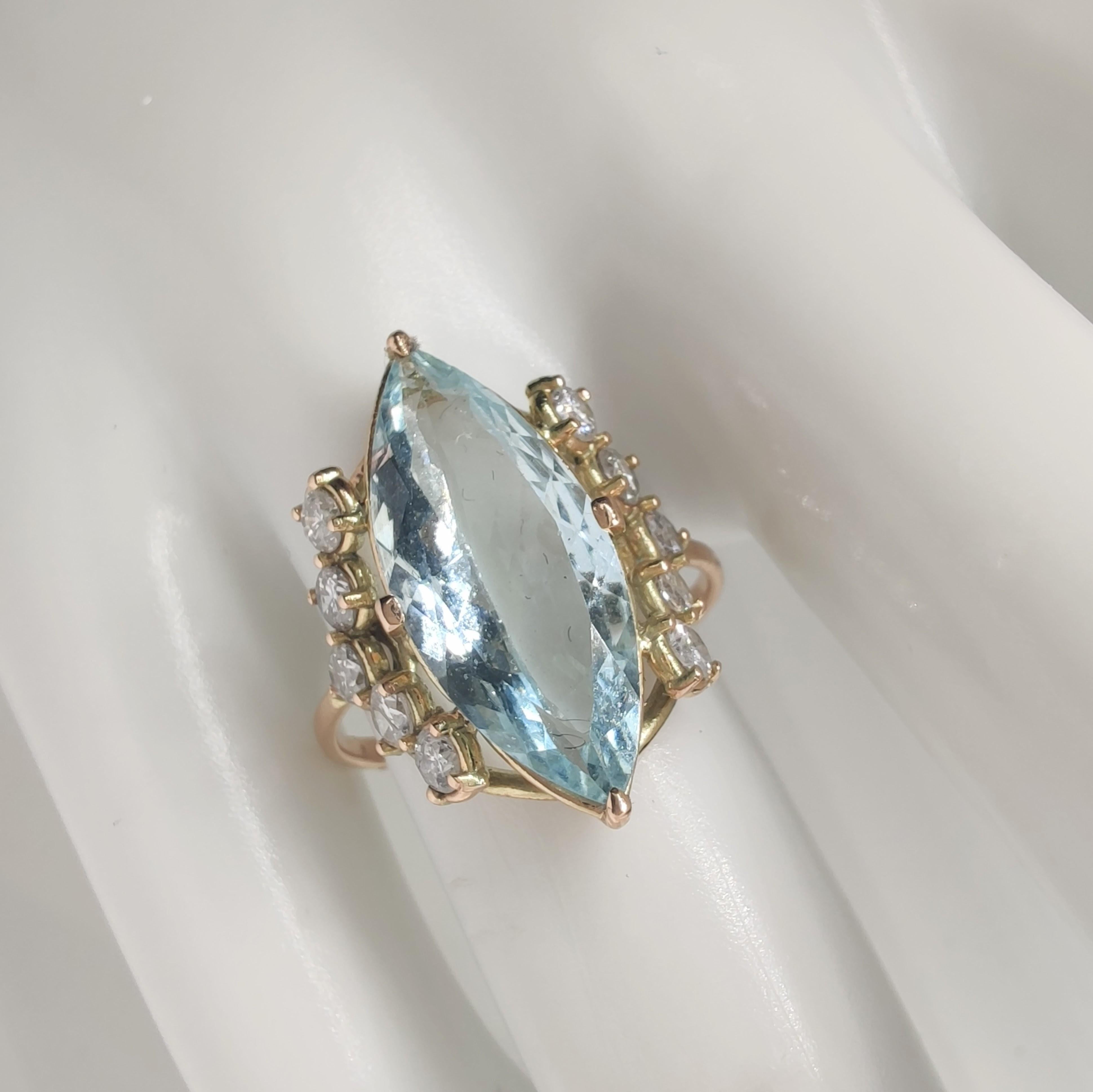 3.60ct Natural Aquamarine - Diamond Ring, Marquise Cut, 14K Gold, IGE Certified For Sale 4