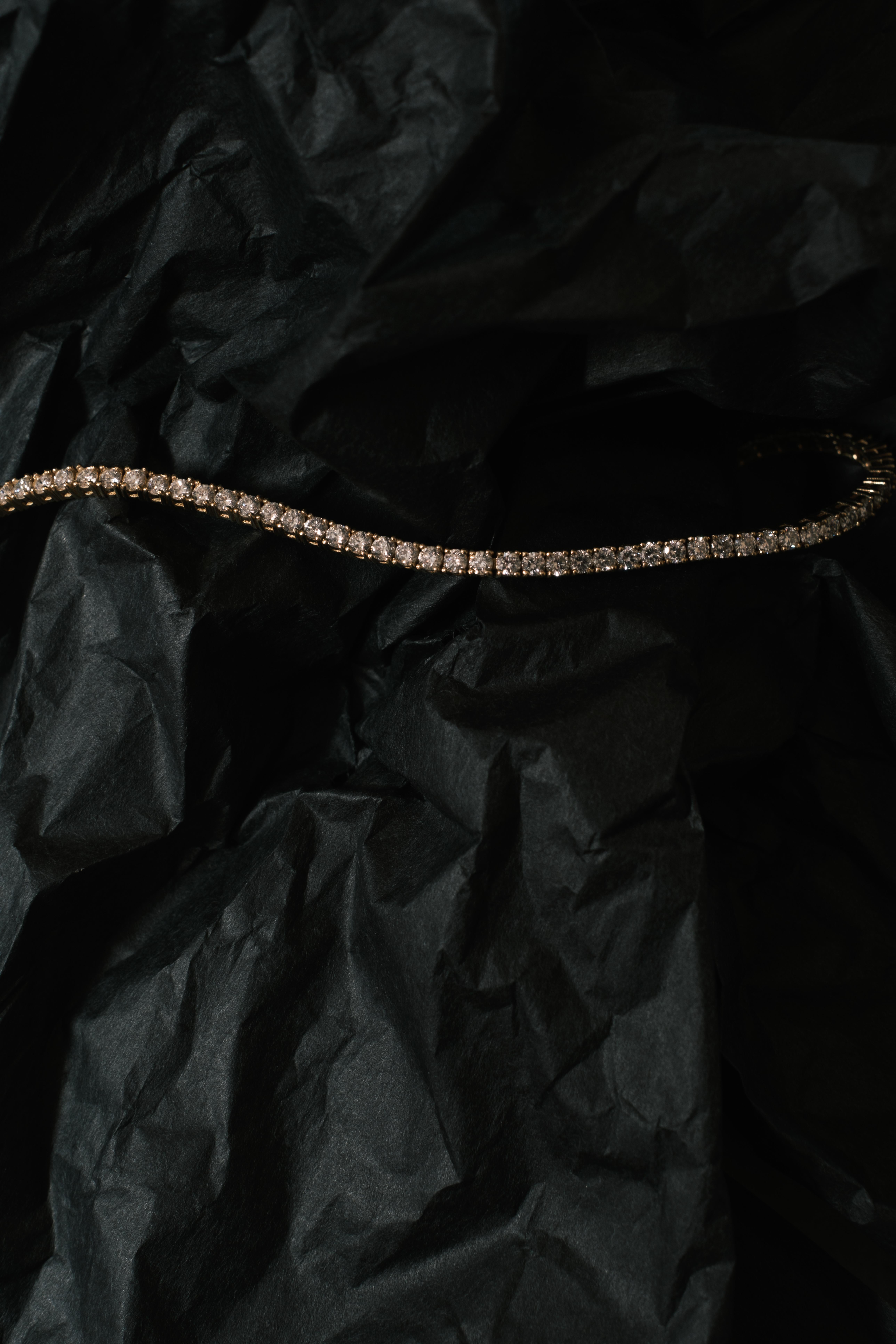 3,60 Karat Diamant-Tennisarmband, 10 Gramm 18K Gelbgold im Angebot 3