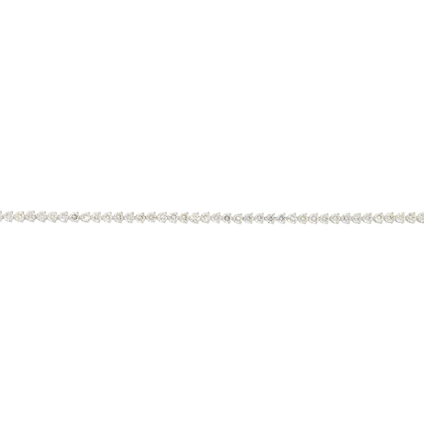 Modern 3.61 Carat Diamond Prong Set Tennis Bracelet 14 Karat in Stock For Sale