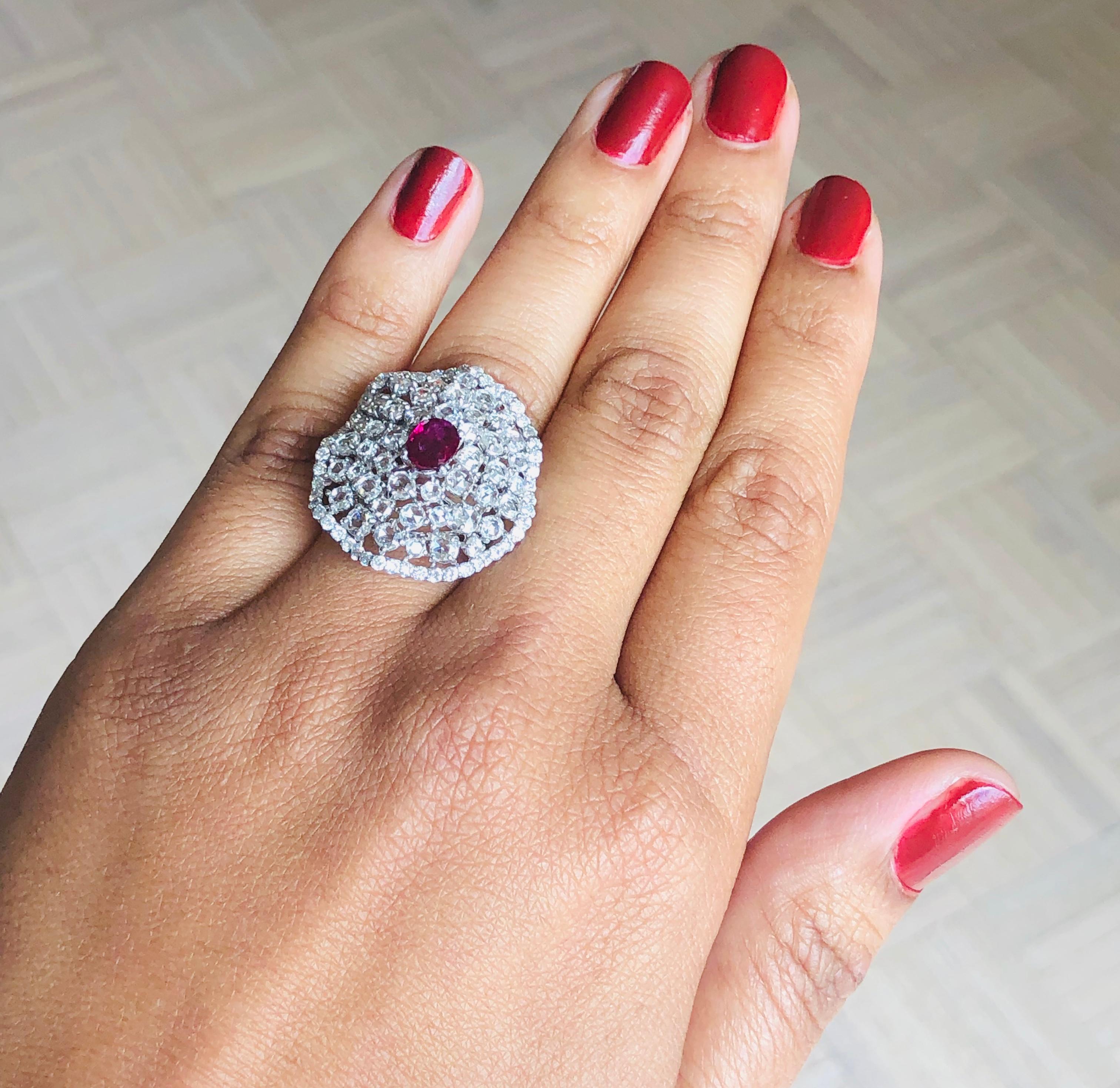 Anillo de cóctel de oro blanco de 14 quilates con diamantes talla rosa rubí de 3,61 quilates en Nuevo estado para la venta en Los Angeles, CA