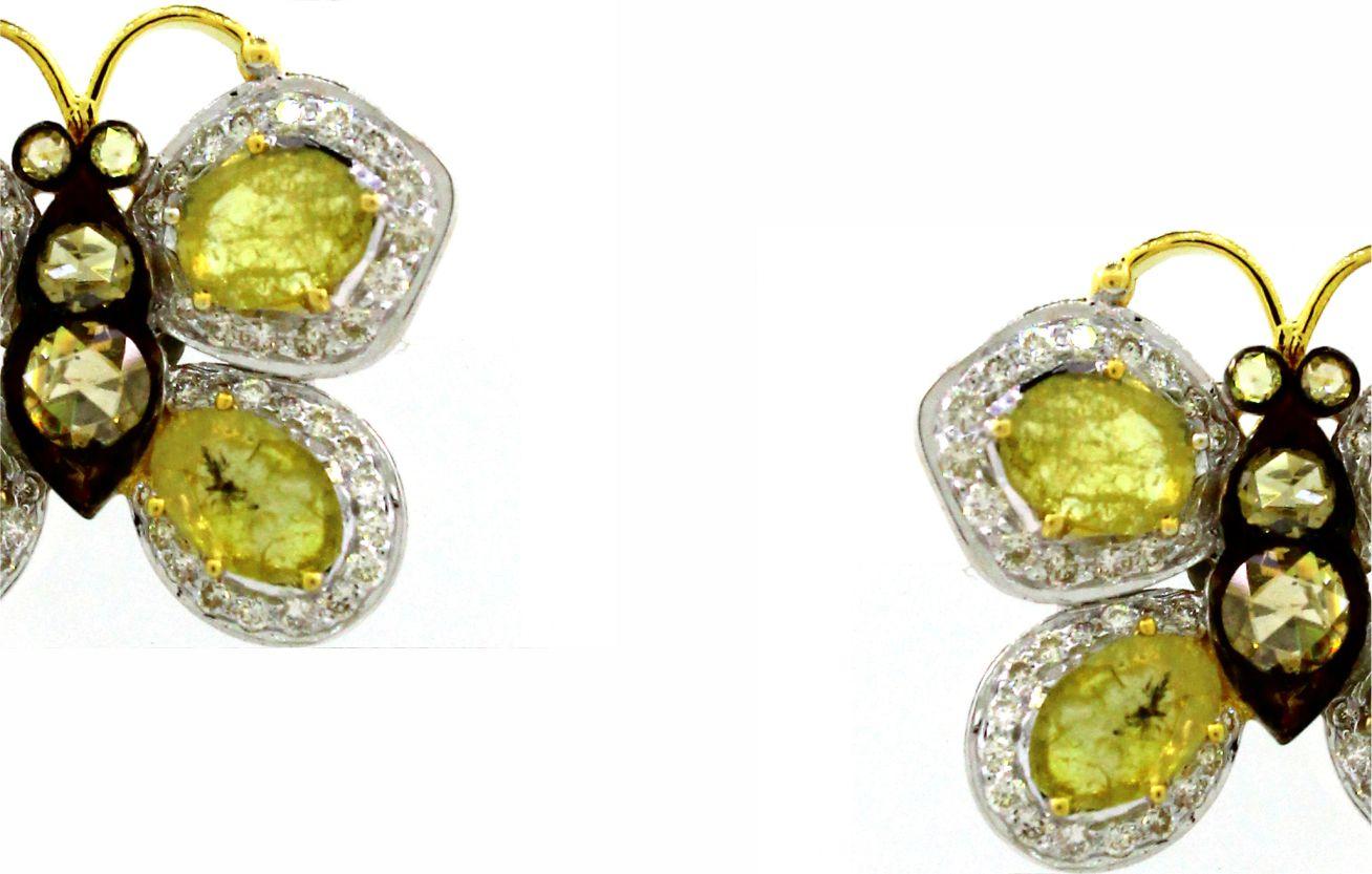 Taille ovale Clous de diamants de couleur mixte de 3,61 carats en vente