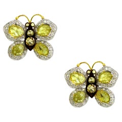 3.61 cts of Mixed color Diamond Studs