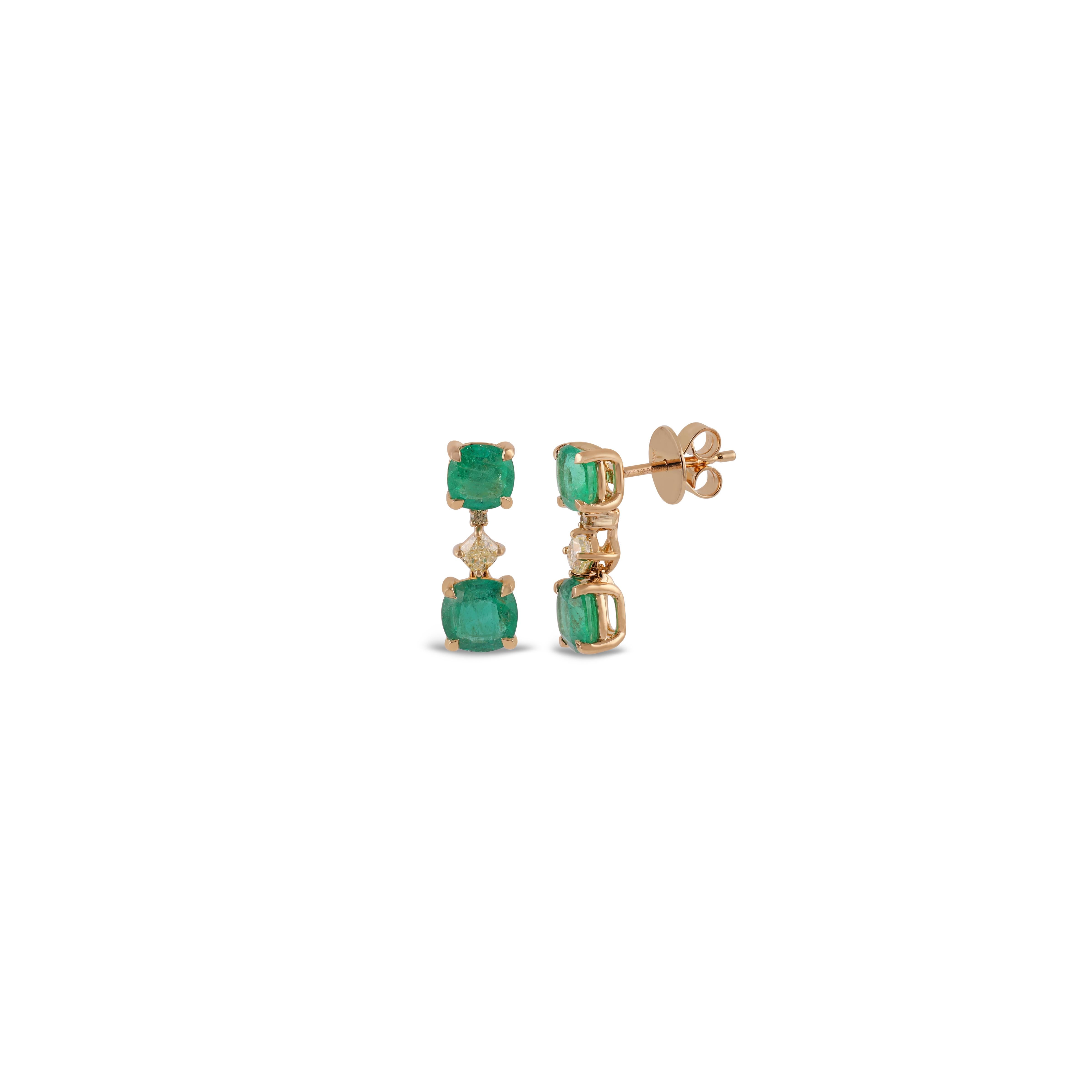 Classical Roman 3.62 Carat Clear Zambian Emerald & Diamond Stud Earring in 18K Yellow gold For Sale