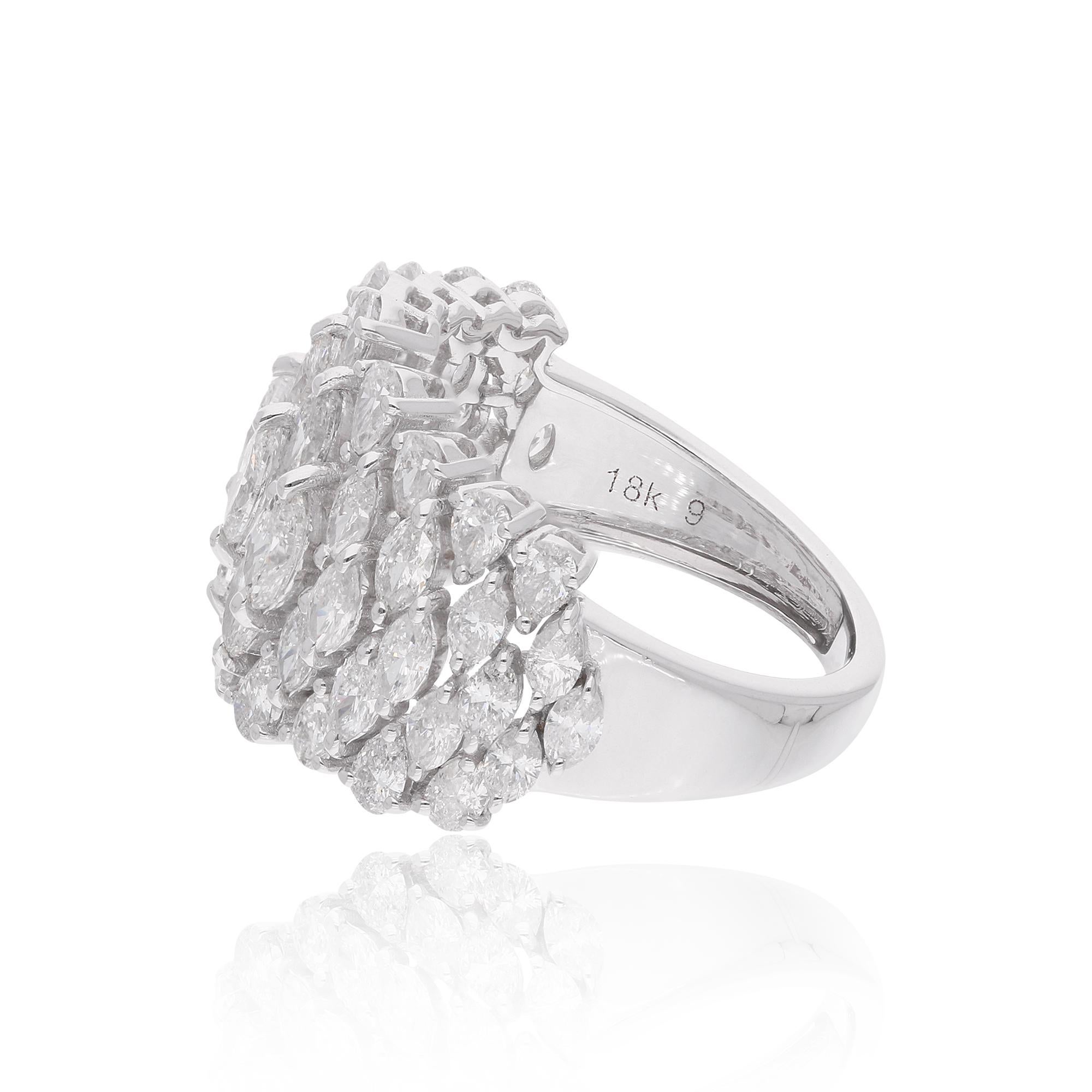 Eine perfekte Mischung aus stilvollem und elegantem Design Ring mit 18k Weißgold mit Diamant. Dies ist unabdingbar, um Ihnen eine auffällige Aufmerksamkeit zu verschaffen.

Der Ring hat die Größe 7 und kann auf Anfrage größer oder kleiner gemacht