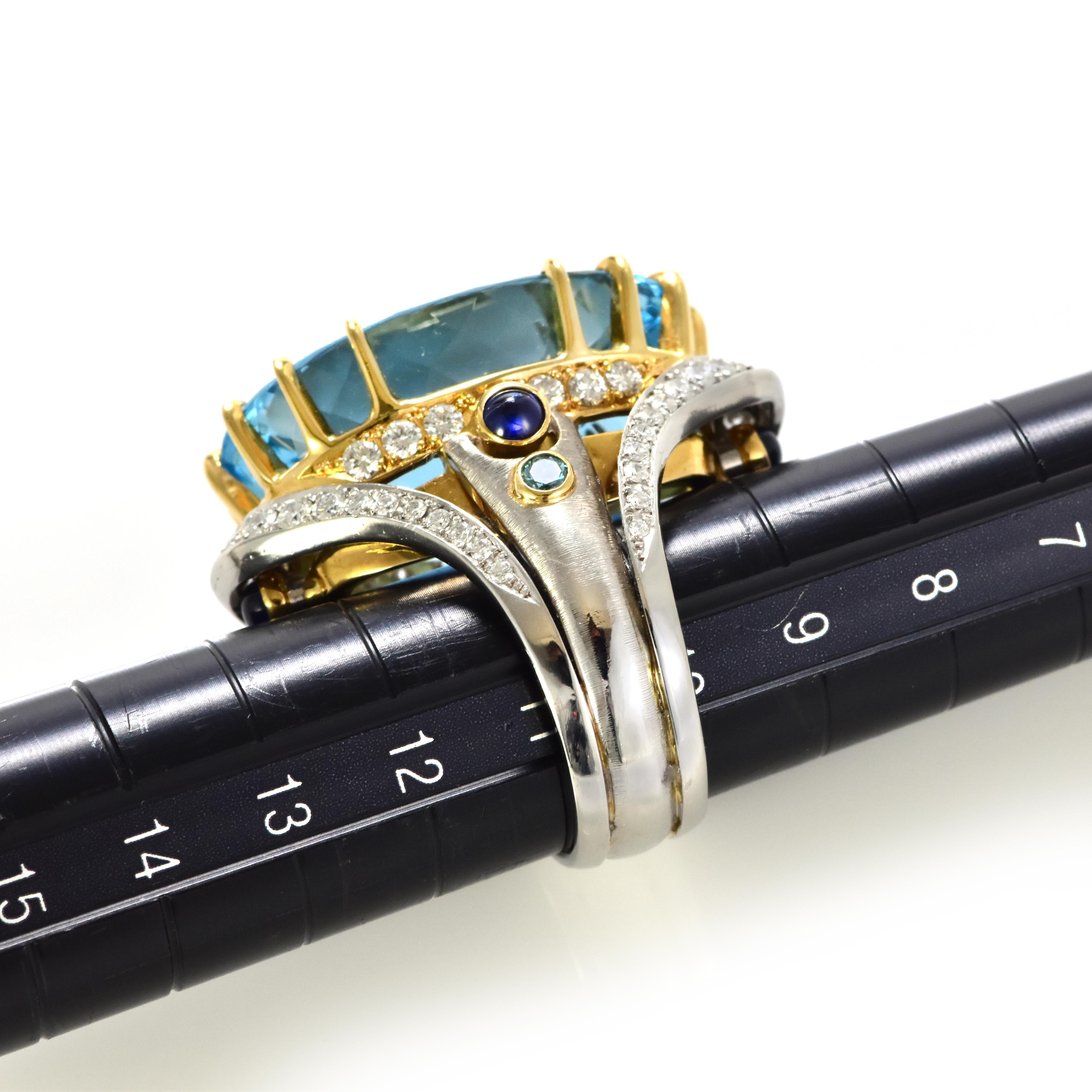 36.22 Carat Natural Santa-Maria Aquamarine and Diamond Ring Made in Platinum For Sale 7