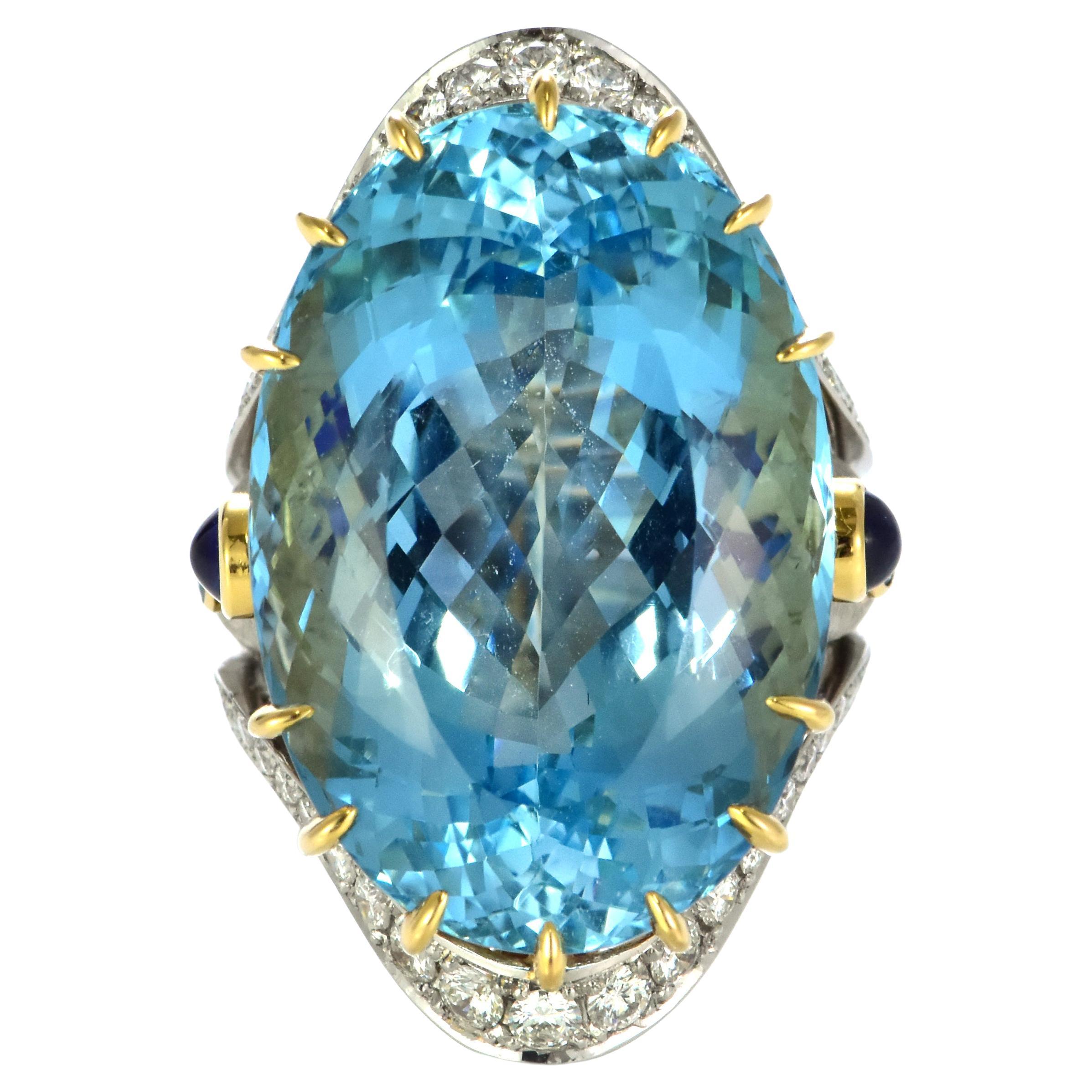 36.22 Carat Natural Santa-Maria Aquamarine and Diamond Ring Made in Platinum For Sale