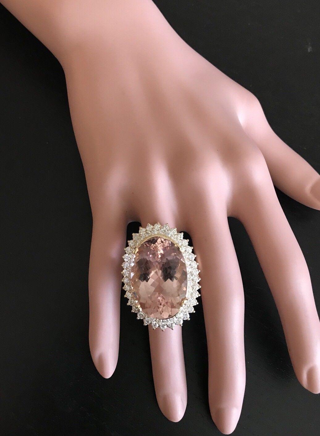 De las mujeres 36,25 Quilates Exquisita Morganita Natural y Diamante Anillo de Oro Amarillo Macizo de 14K en venta
