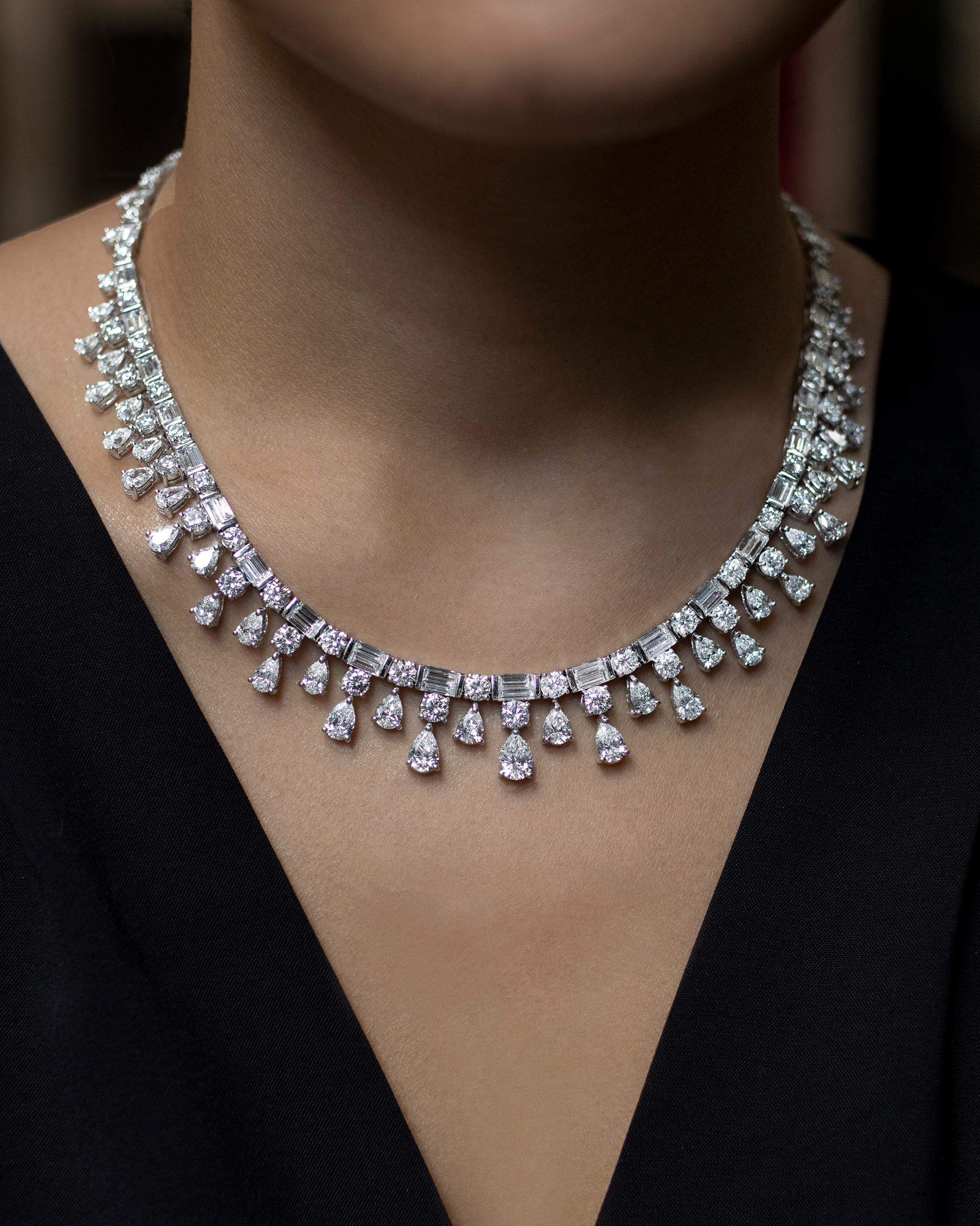 Taille mixte Roman Malakov, collier à franges en platine avec diamants tailles mixtes de 36,28 carats au total en vente