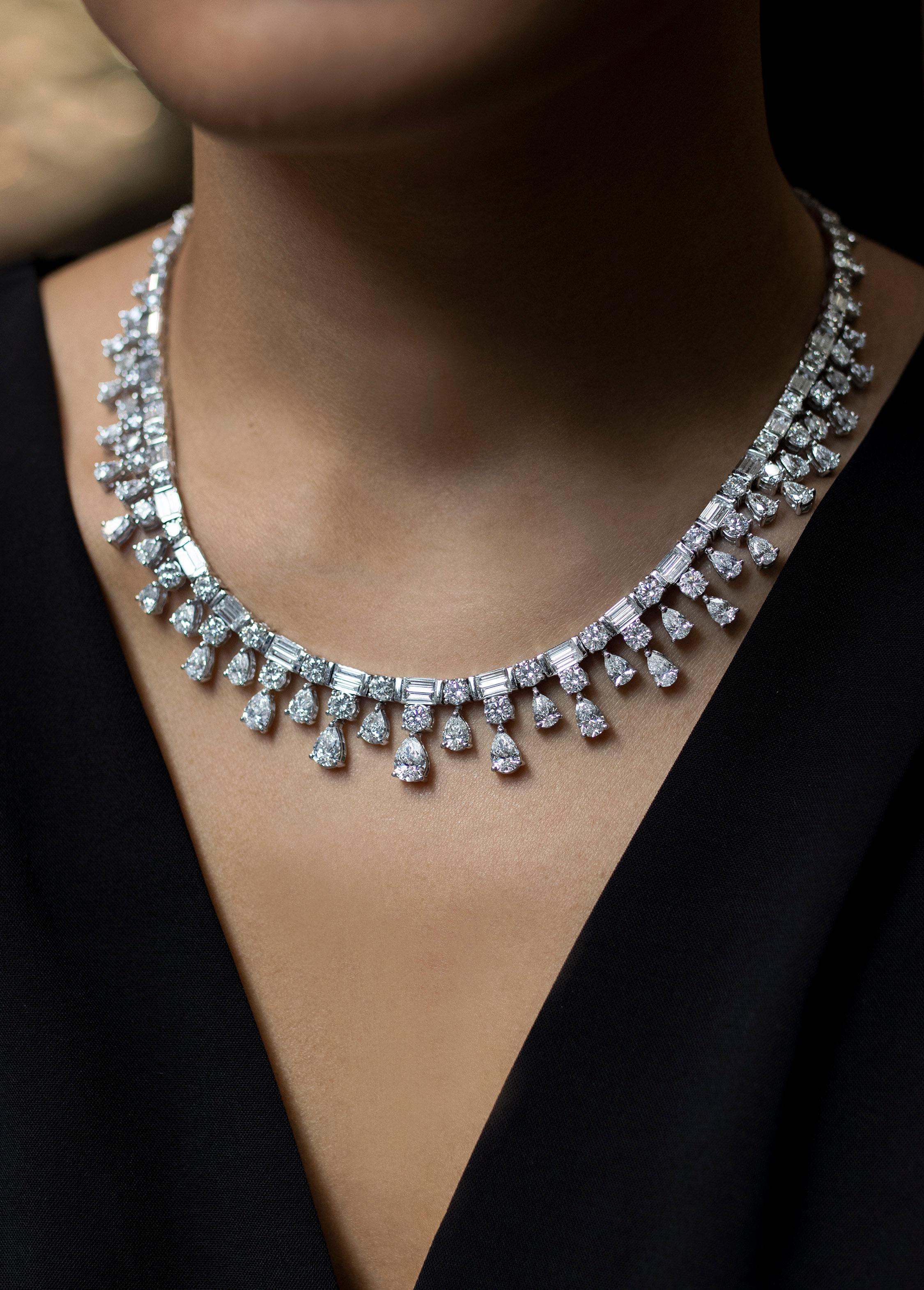 Roman Malakov, collier à franges en platine avec diamants tailles mixtes de 36,28 carats au total Neuf - En vente à New York, NY