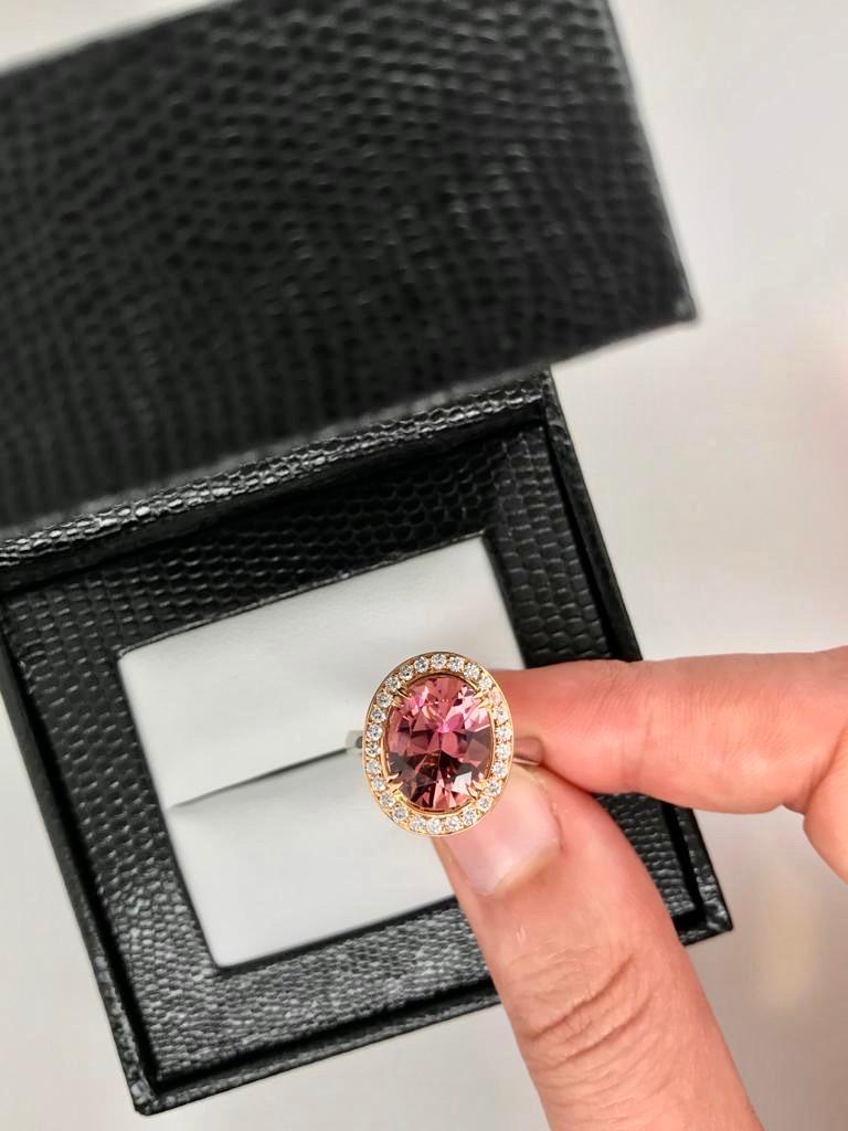 Women's 3.63 Carat Certified Oval Cut Pink Tourmaline and Diamond Cocktail Ring For Sale